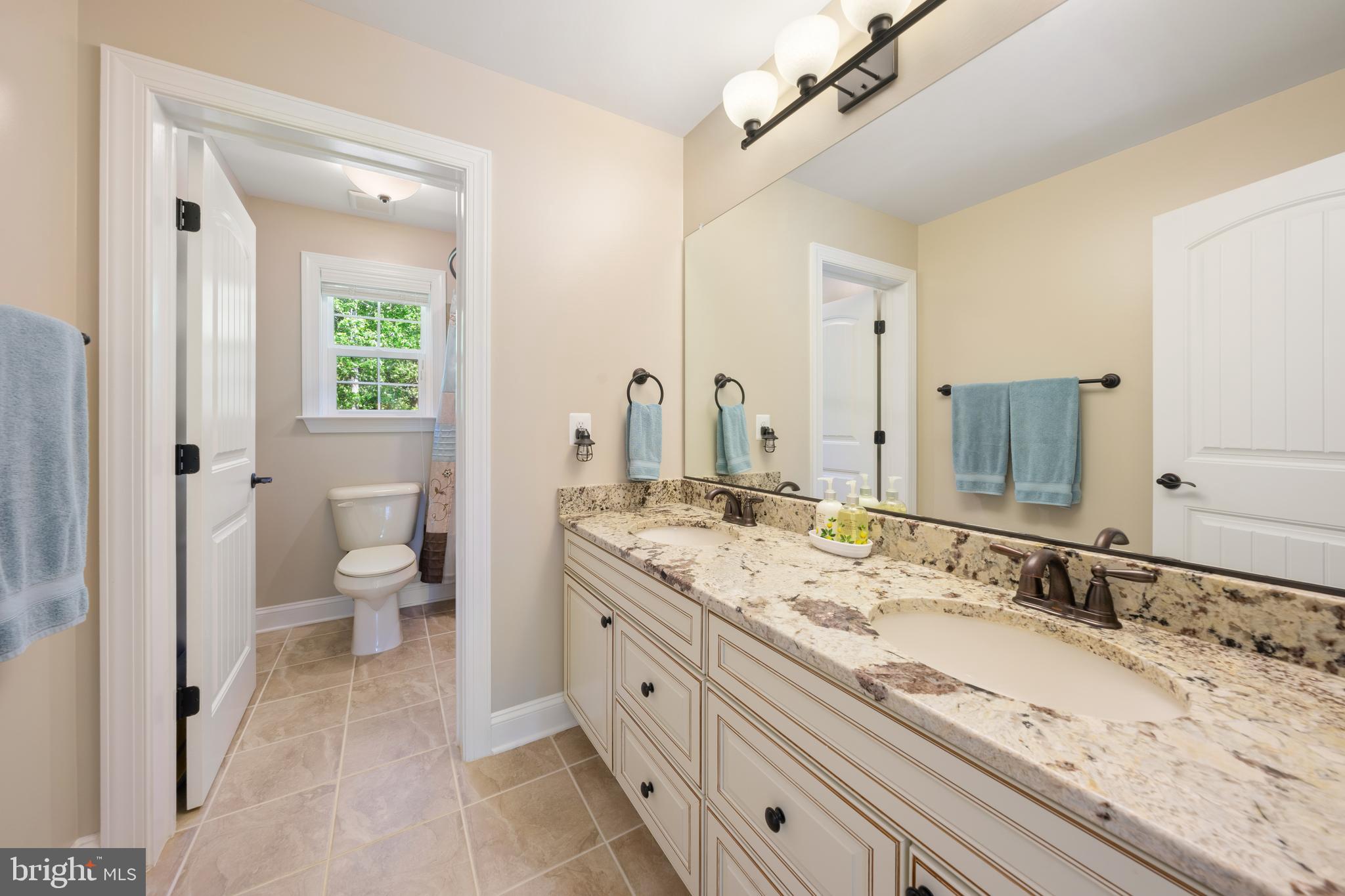 SIMMONS RIDGE - Residential