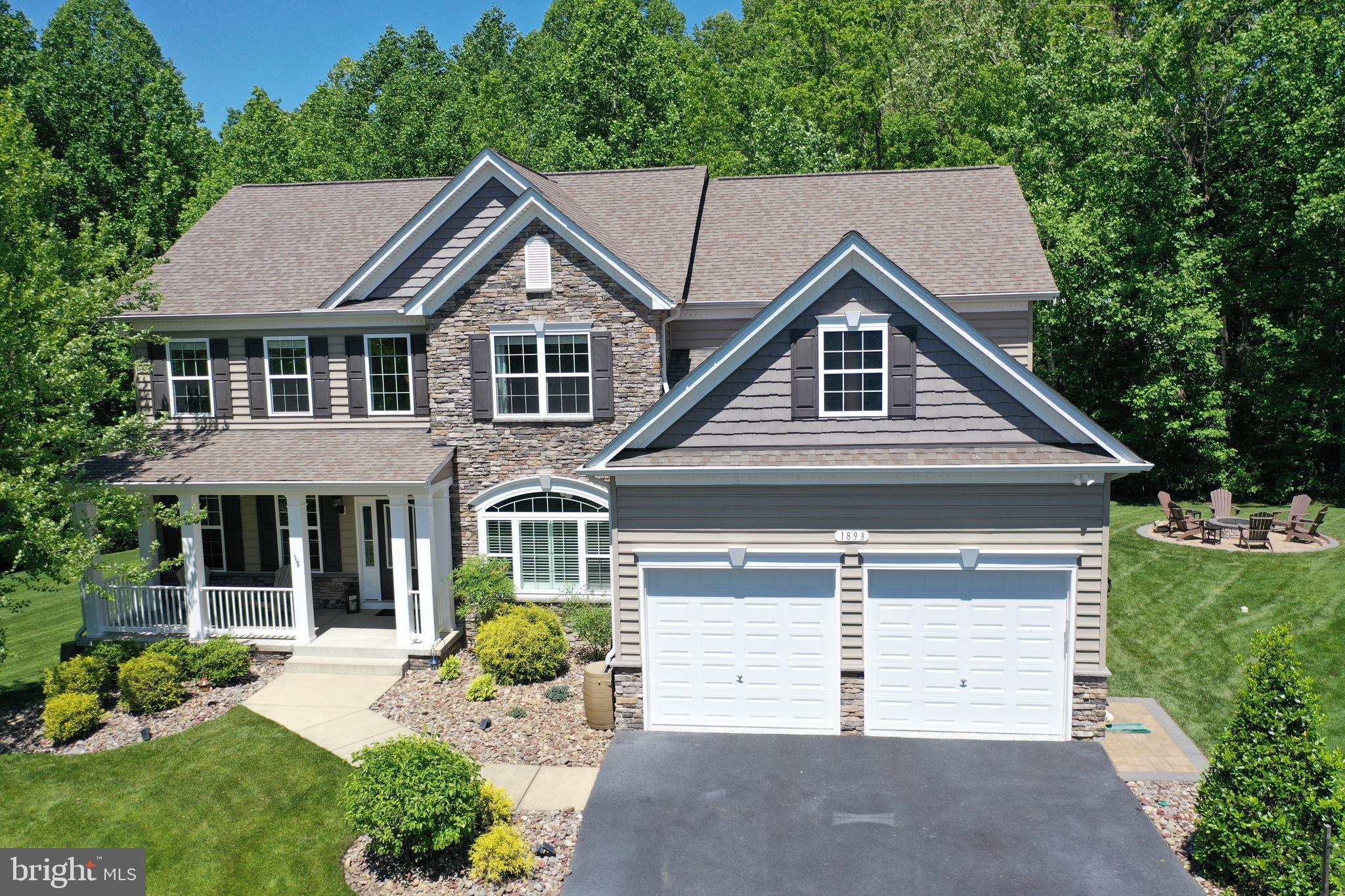 SIMMONS RIDGE - Residential