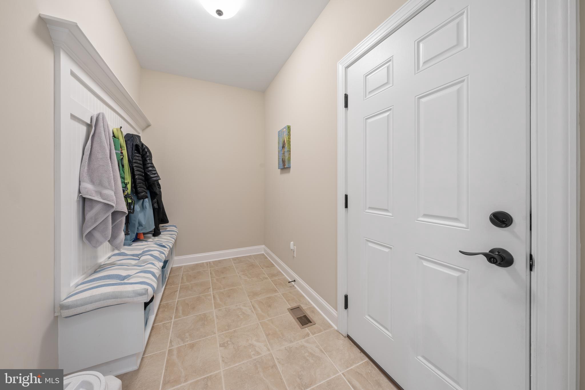 SIMMONS RIDGE - Residential