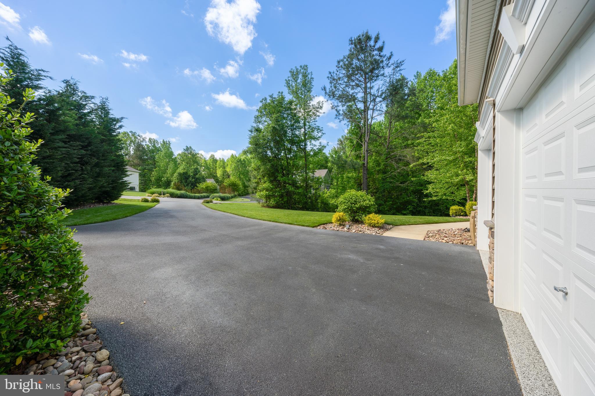 SIMMONS RIDGE - Residential