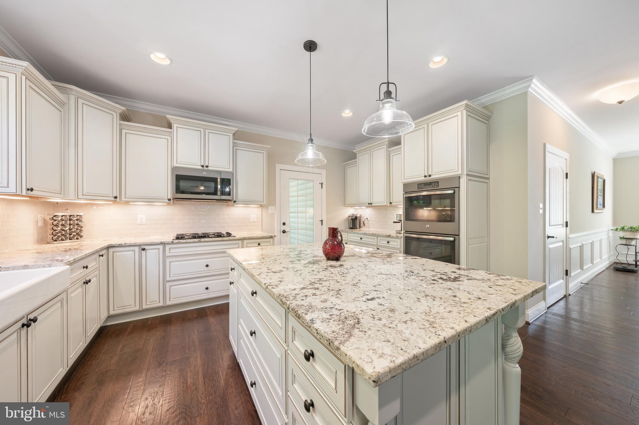 SIMMONS RIDGE - Residential