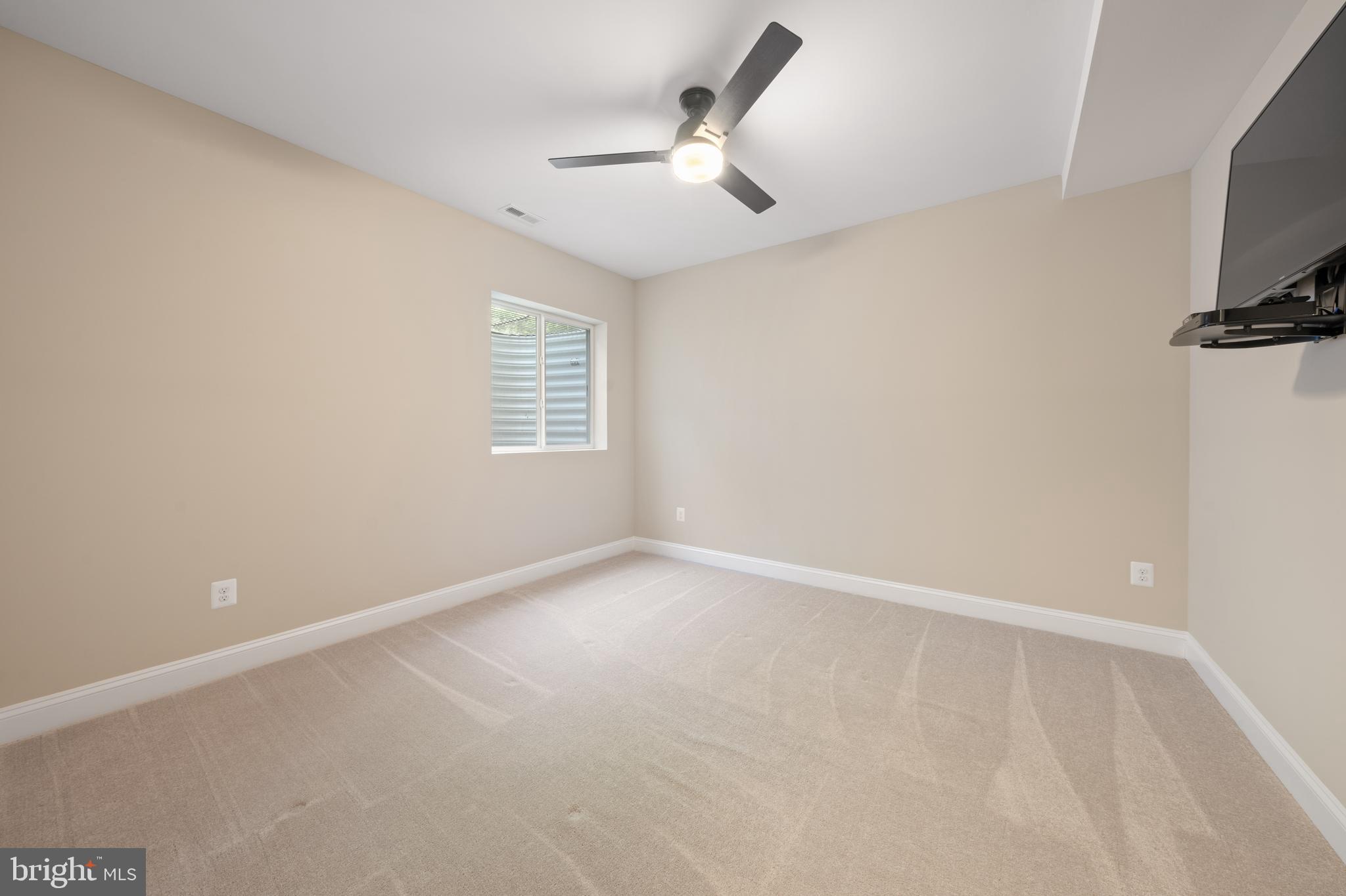 SIMMONS RIDGE - Residential