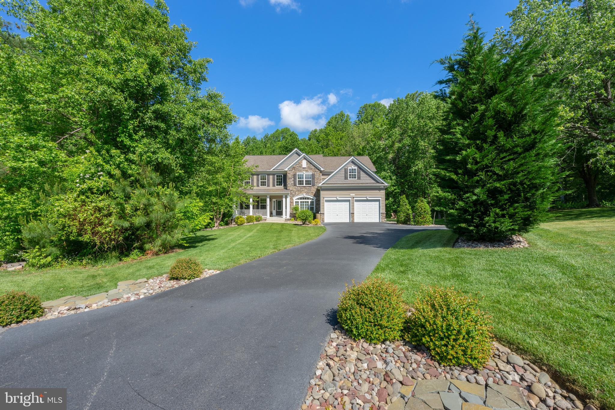 SIMMONS RIDGE - Residential