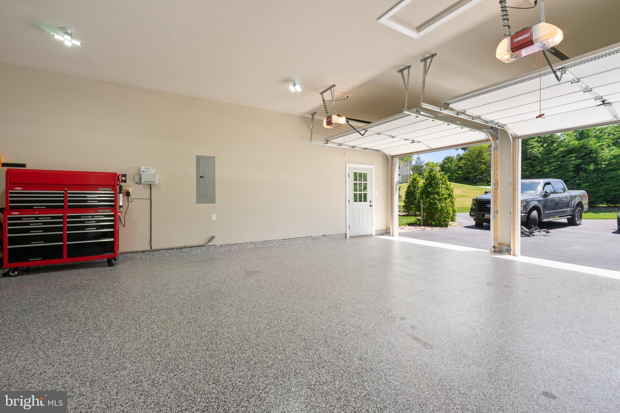 SIMMONS RIDGE - Residential