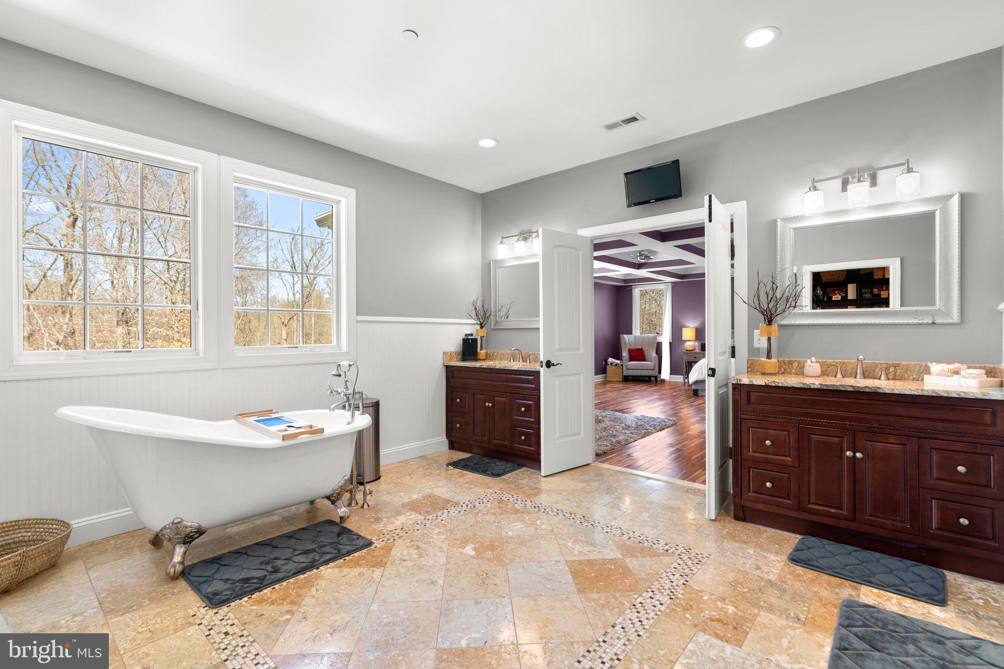 ANNAPOLIS PRESERVE - Residential