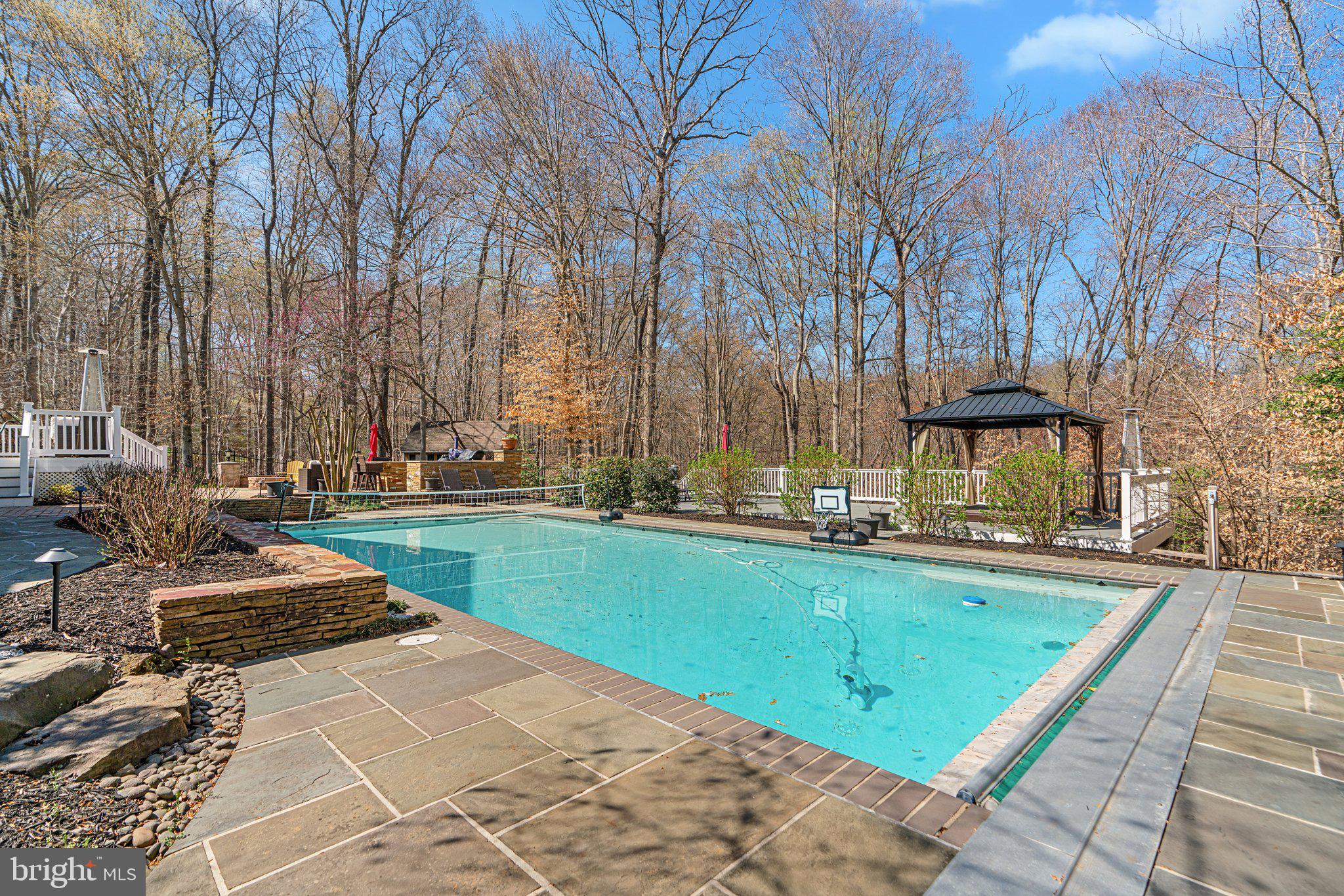 ANNAPOLIS PRESERVE - Residential