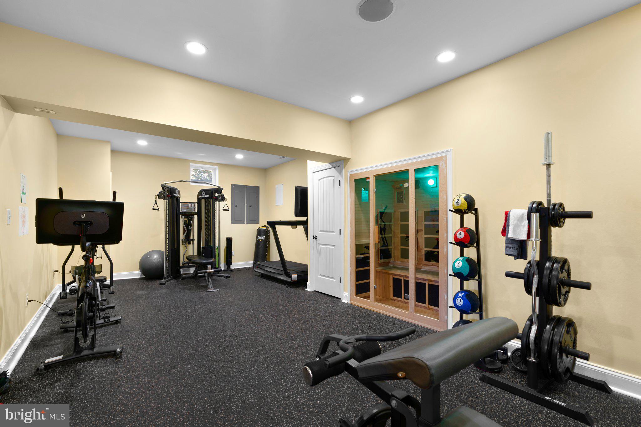 ANNAPOLIS PRESERVE - Residential