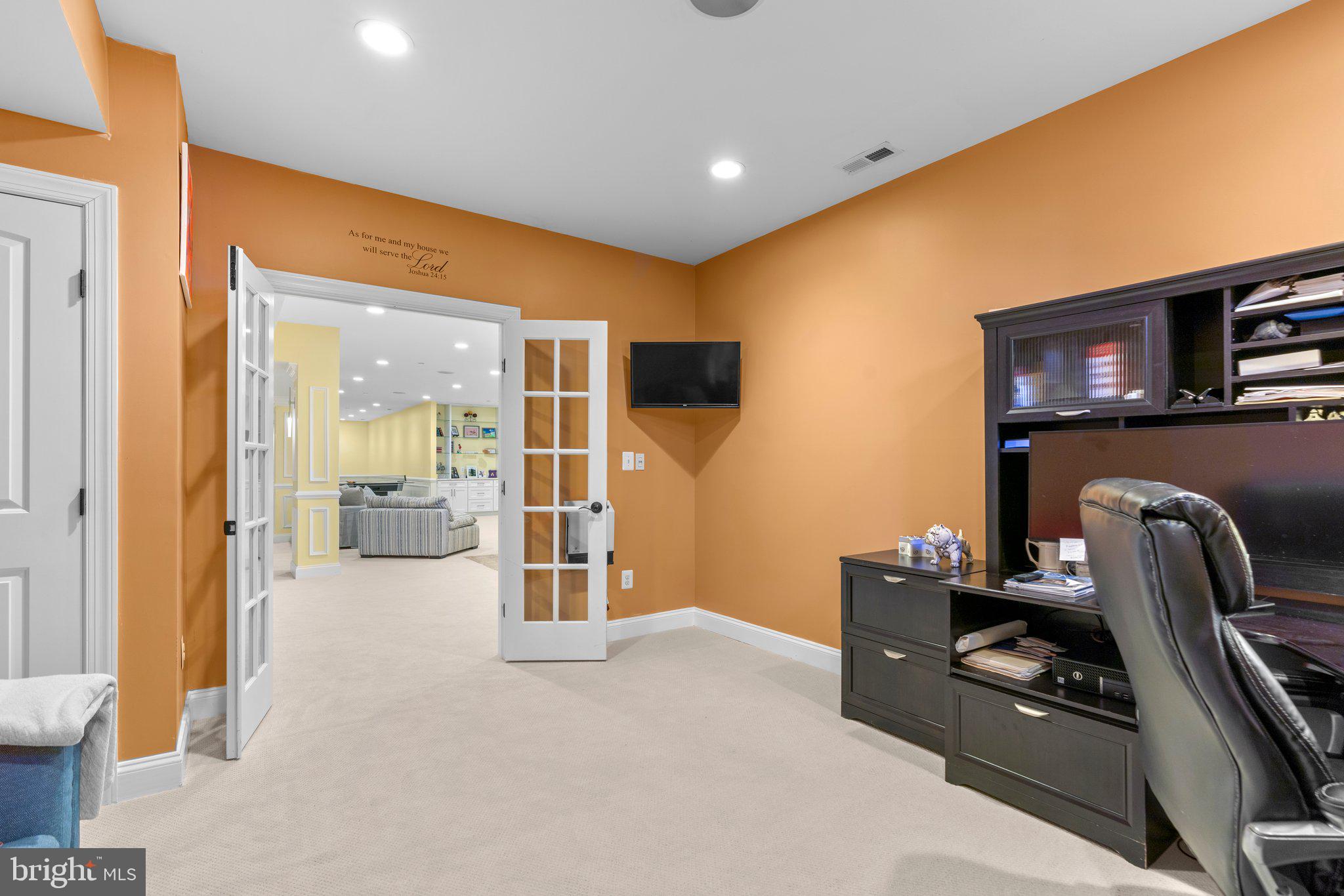 ANNAPOLIS PRESERVE - Residential