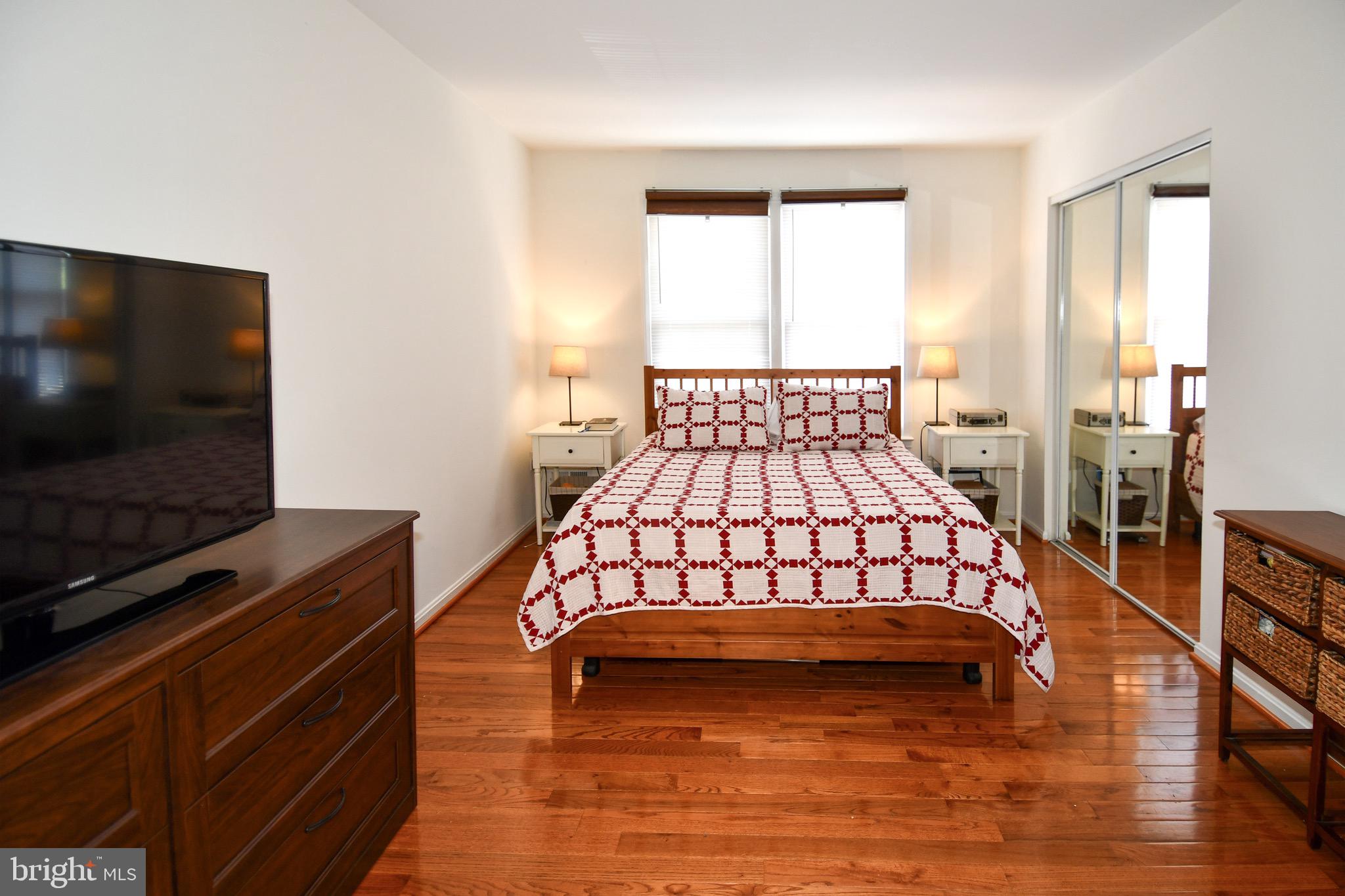 SHADY GROVE VILLAGE - Residential