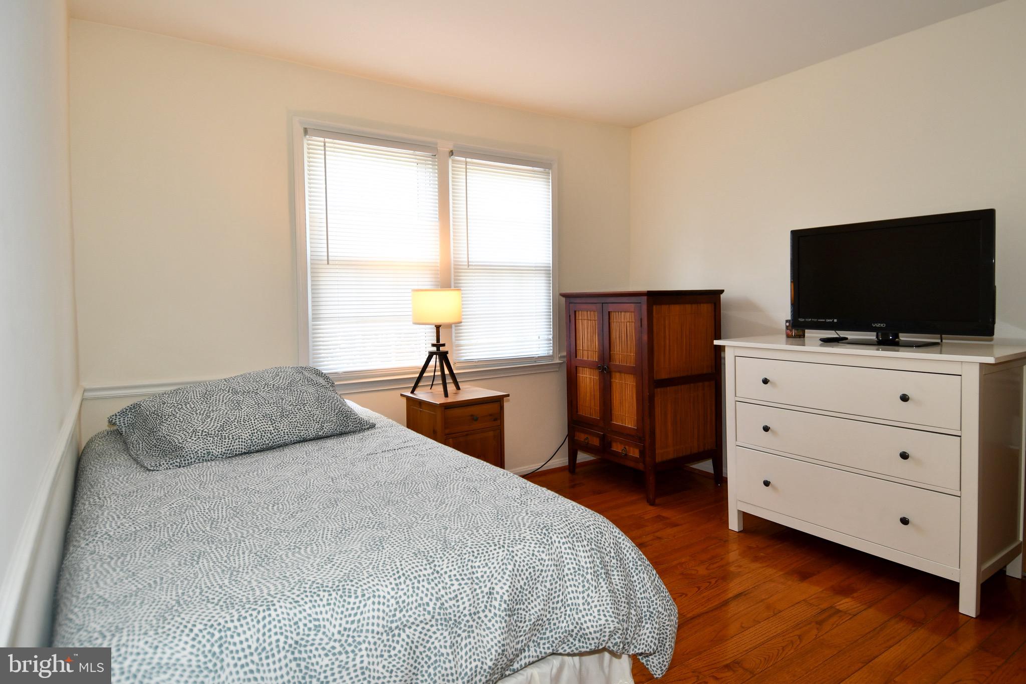 SHADY GROVE VILLAGE - Residential