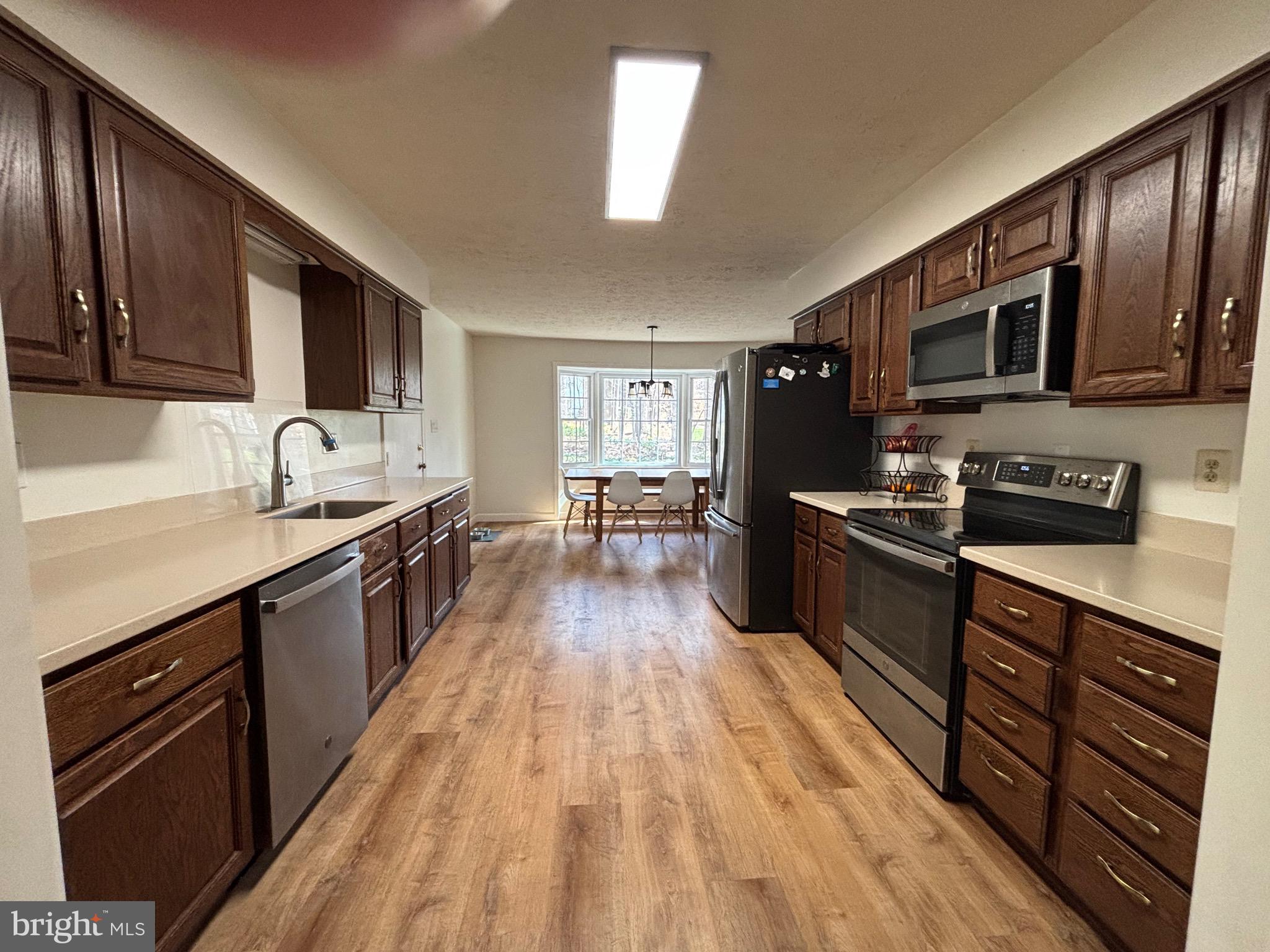 FAIRFAX STATION - Residential