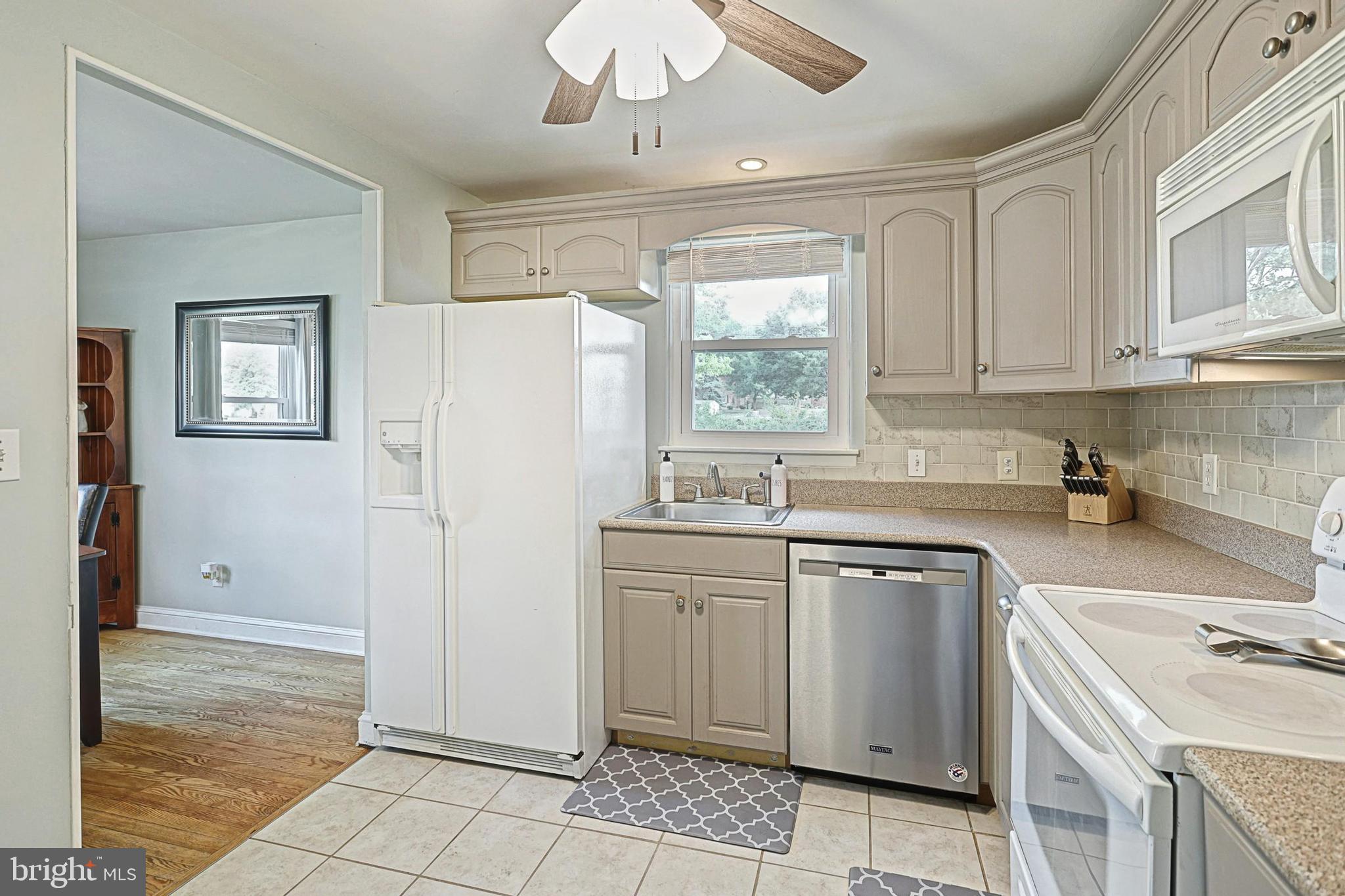 HAINES ACRES/EAST YORK - Residential