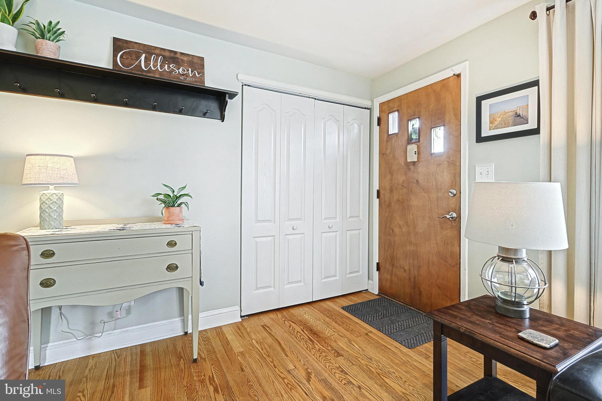 HAINES ACRES/EAST YORK - Residential