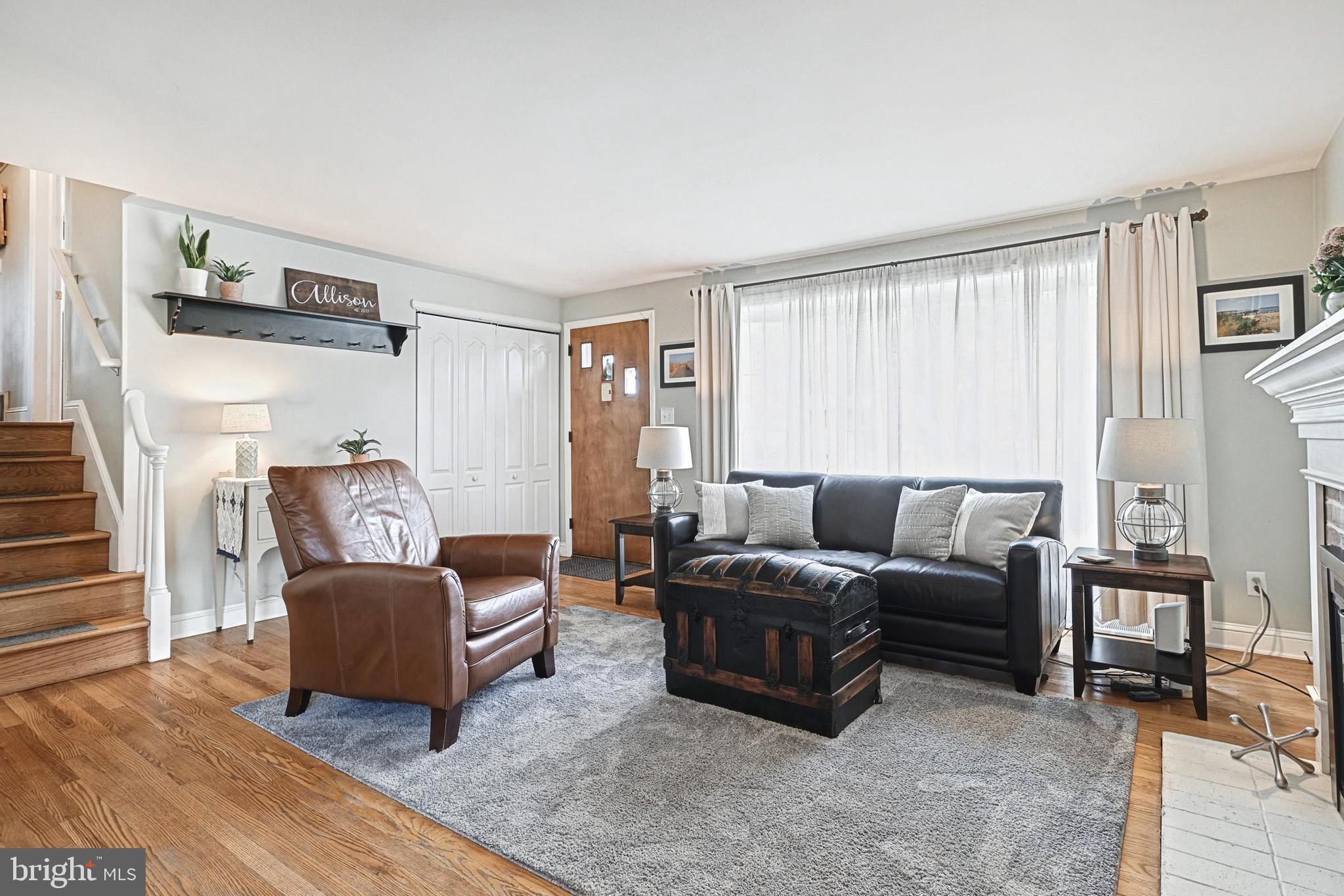 HAINES ACRES/EAST YORK - Residential