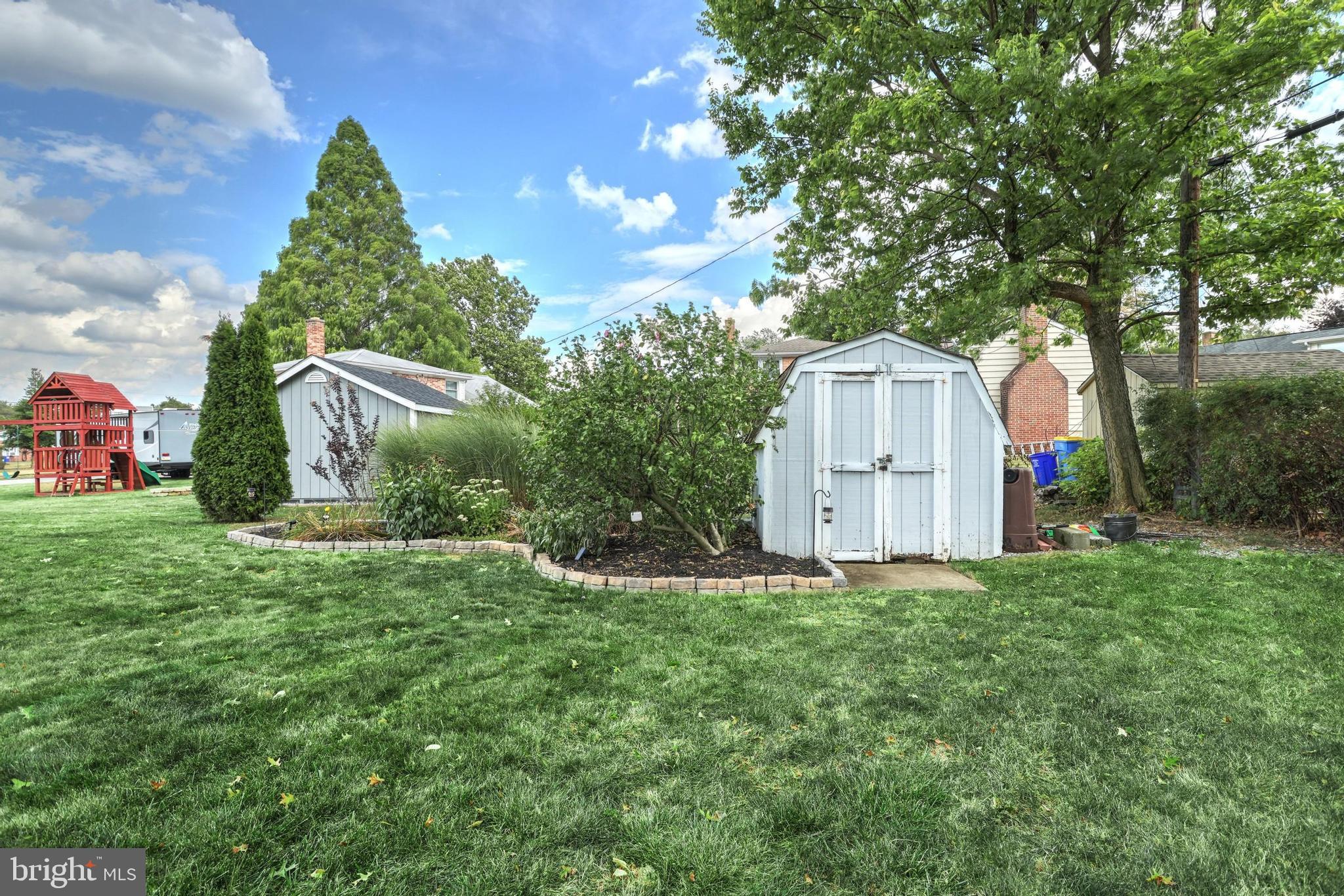 HAINES ACRES/EAST YORK - Residential