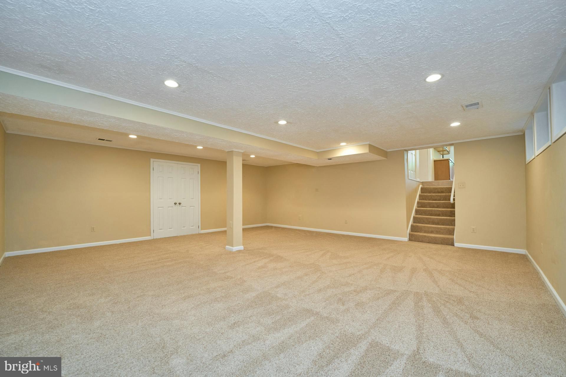 TYSONS VALLEY - Residential