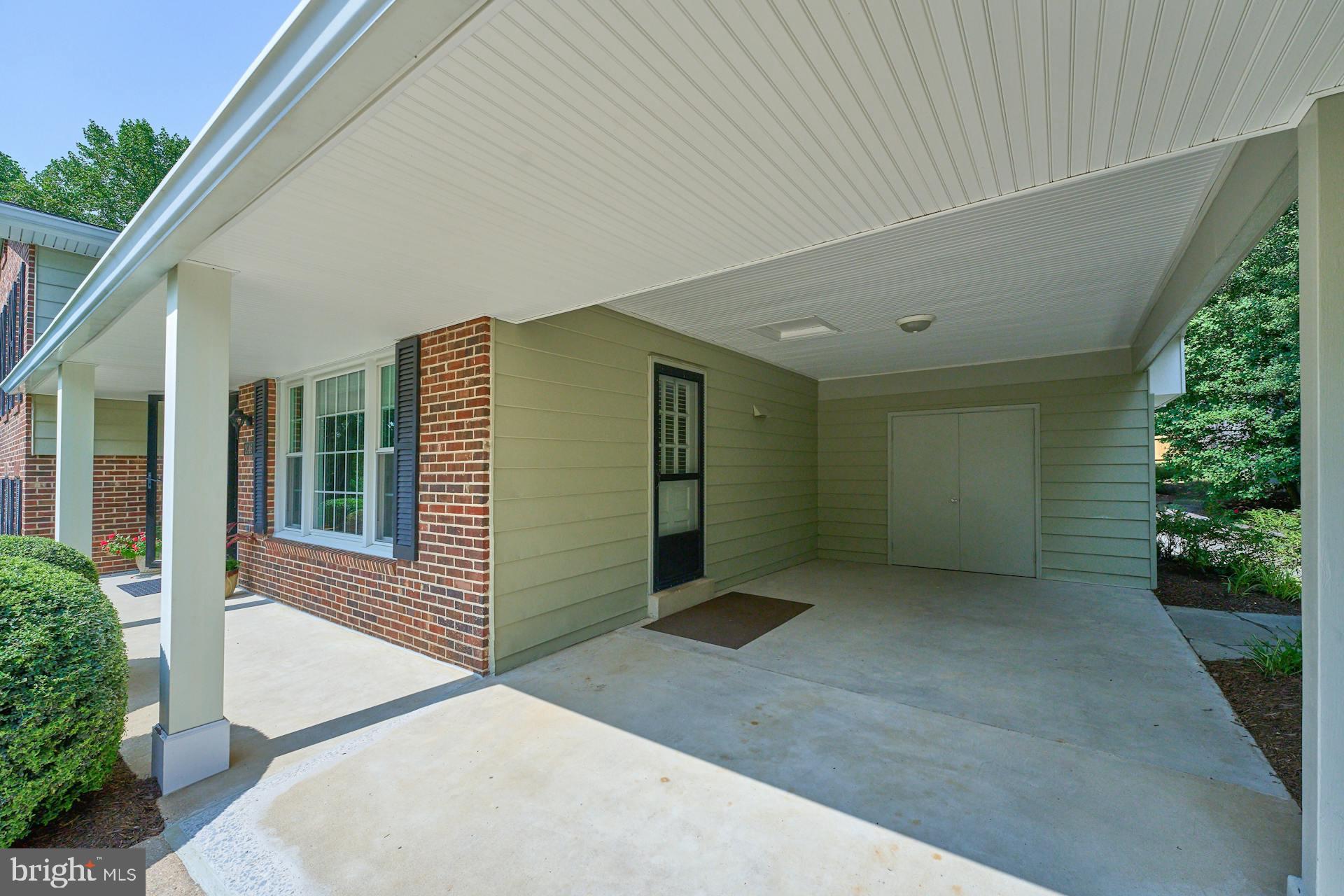 TYSONS VALLEY - Residential