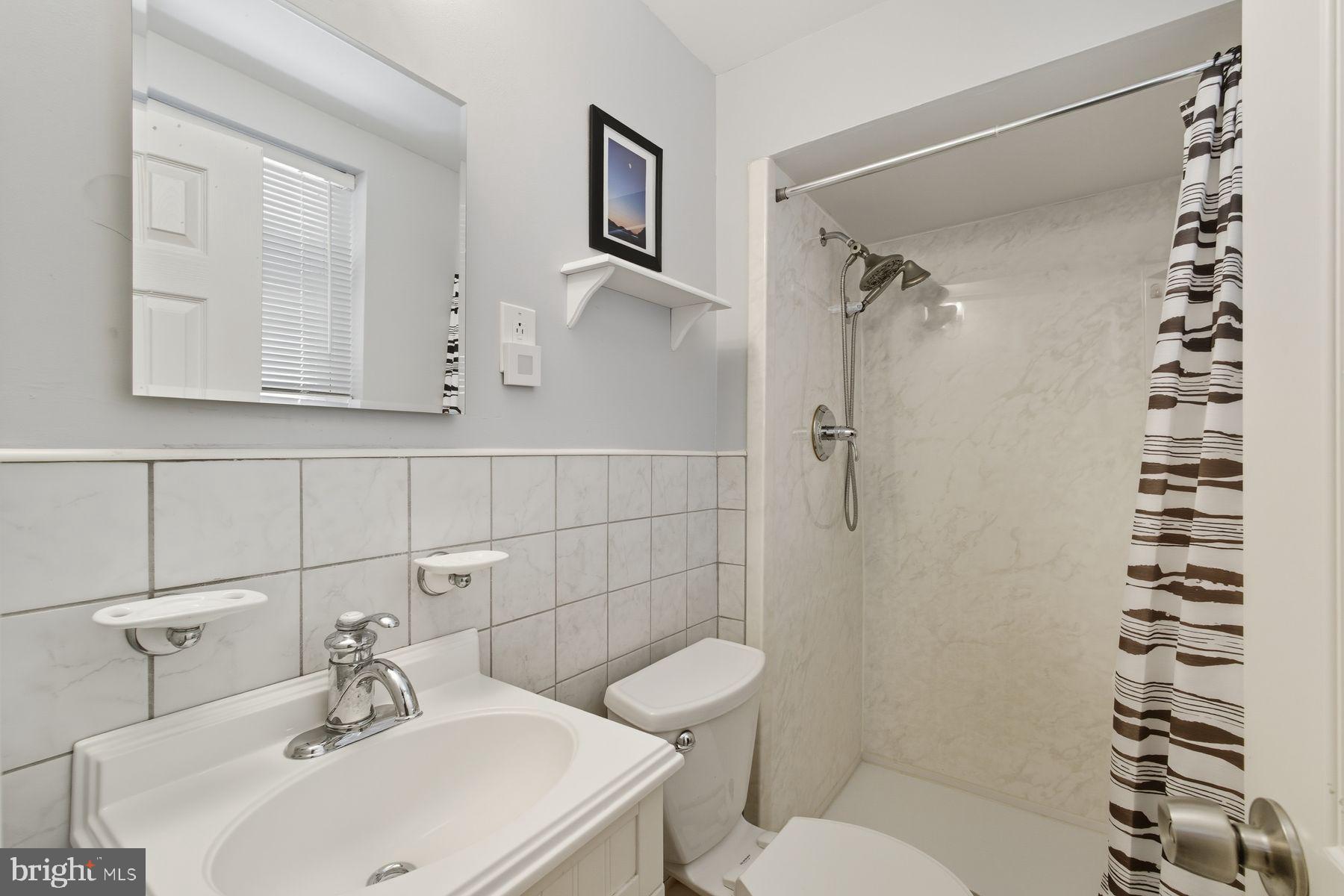 ROXBOROUGH - Residential