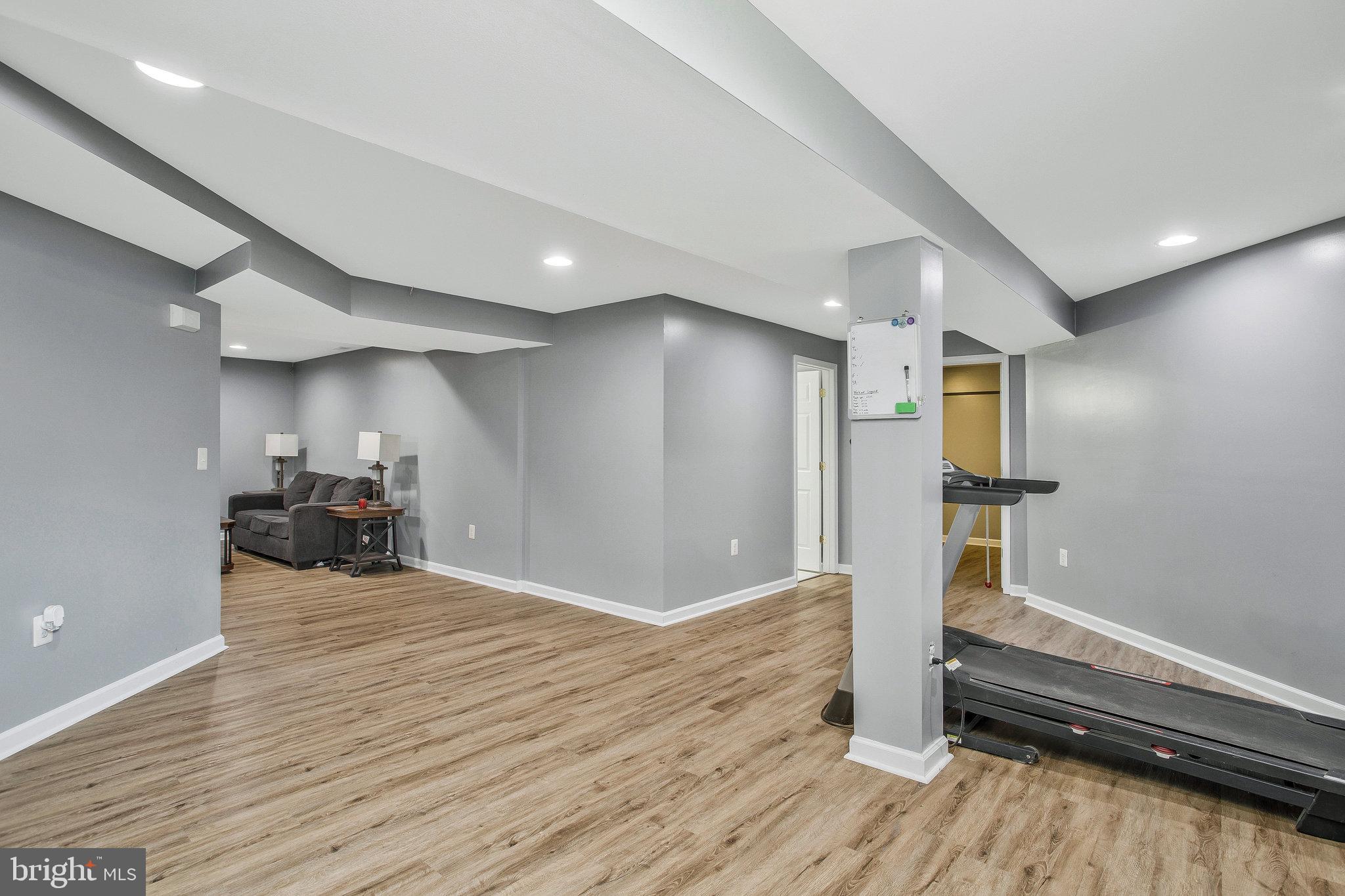 VILLAGES AT LEONARDTOWN - Residential