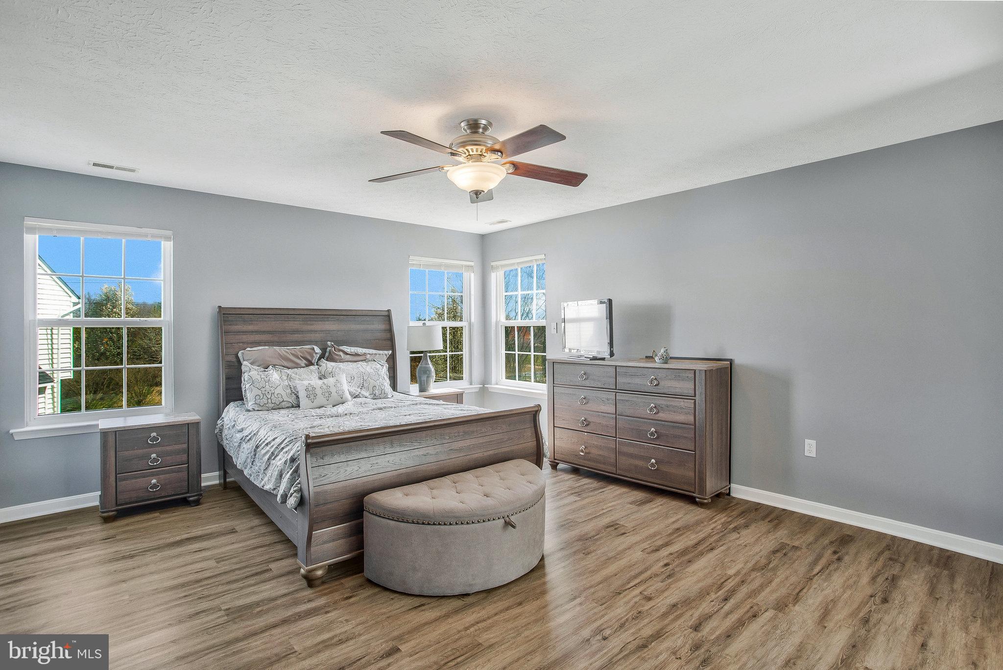 VILLAGES AT LEONARDTOWN - Residential