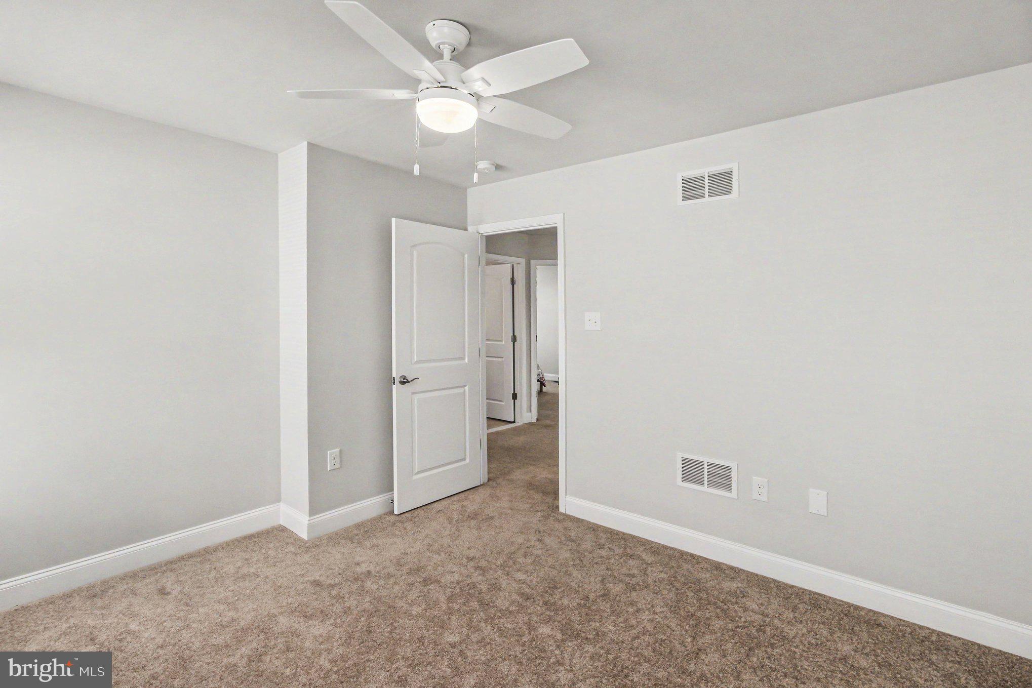 WASHINGTON SQUARE - Residential