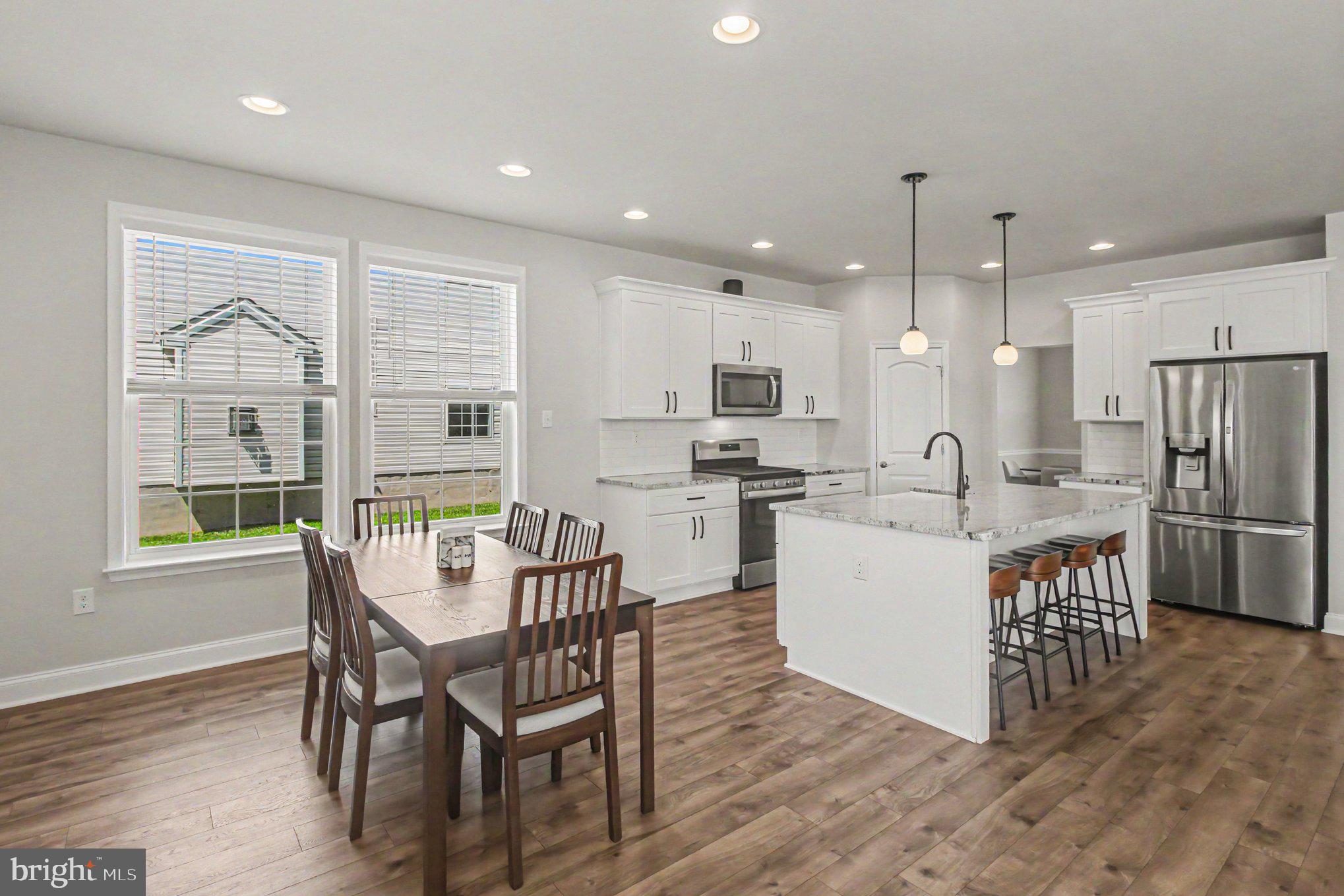 WASHINGTON SQUARE - Residential