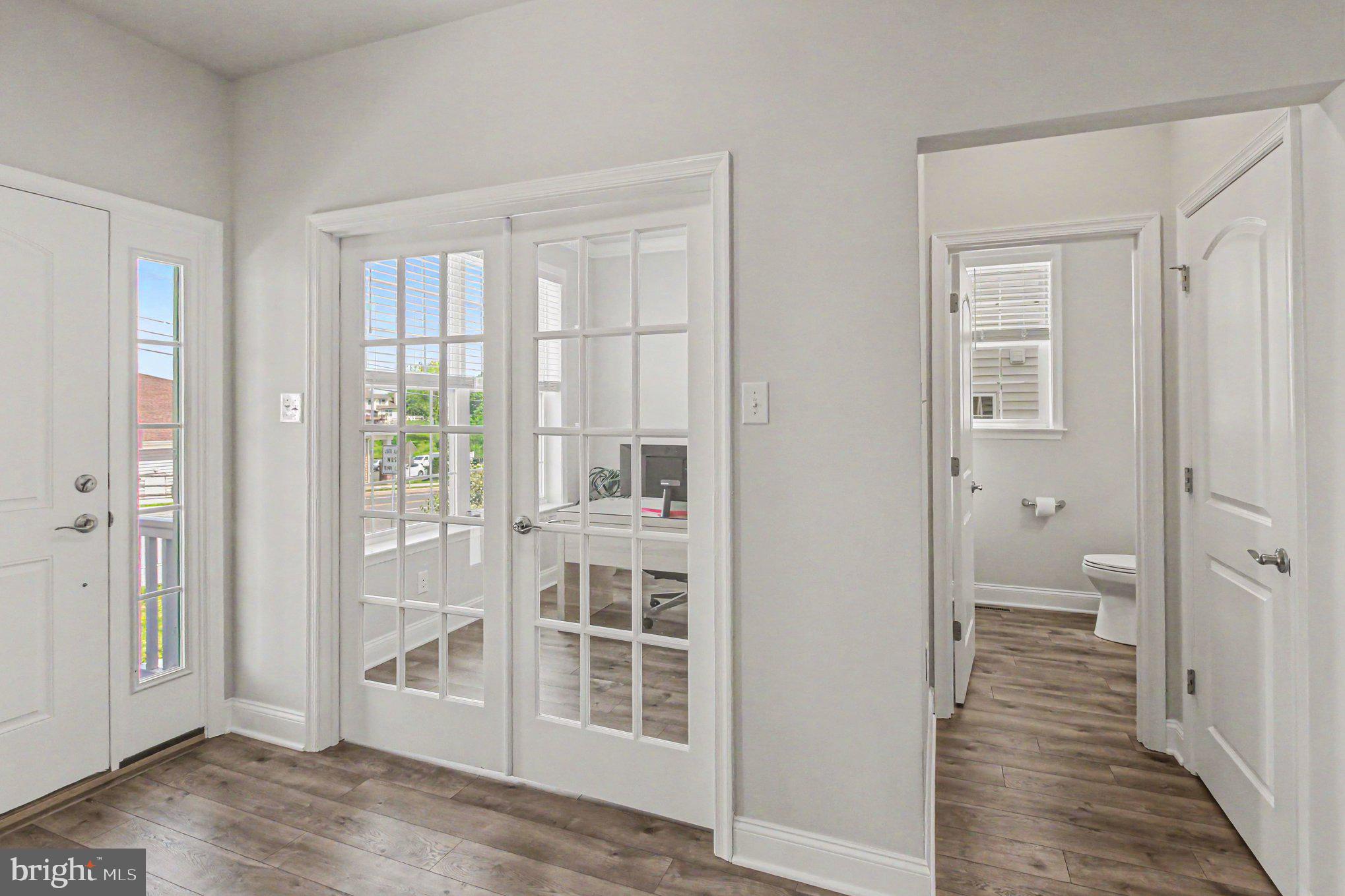 WASHINGTON SQUARE - Residential