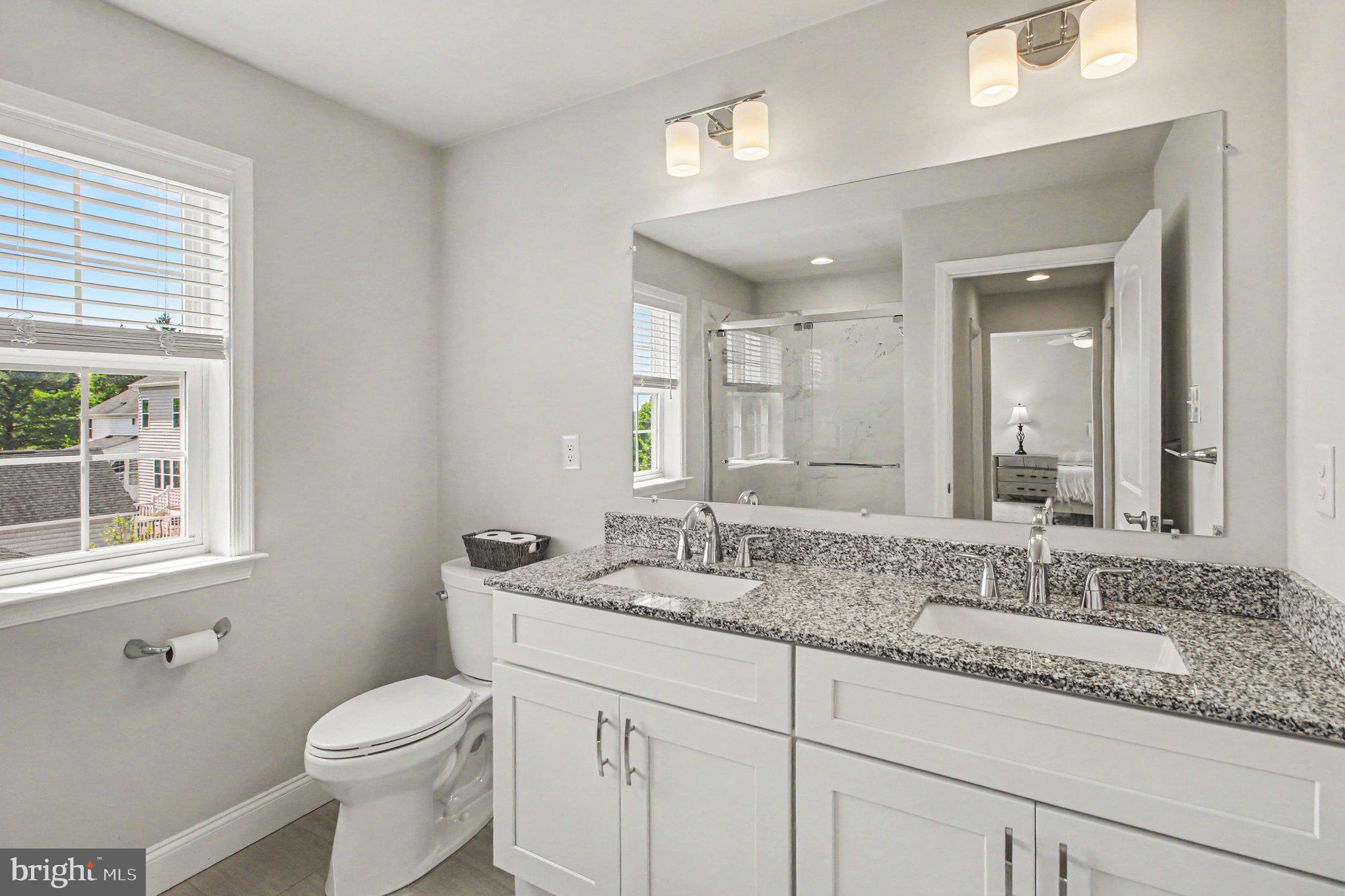WASHINGTON SQUARE - Residential