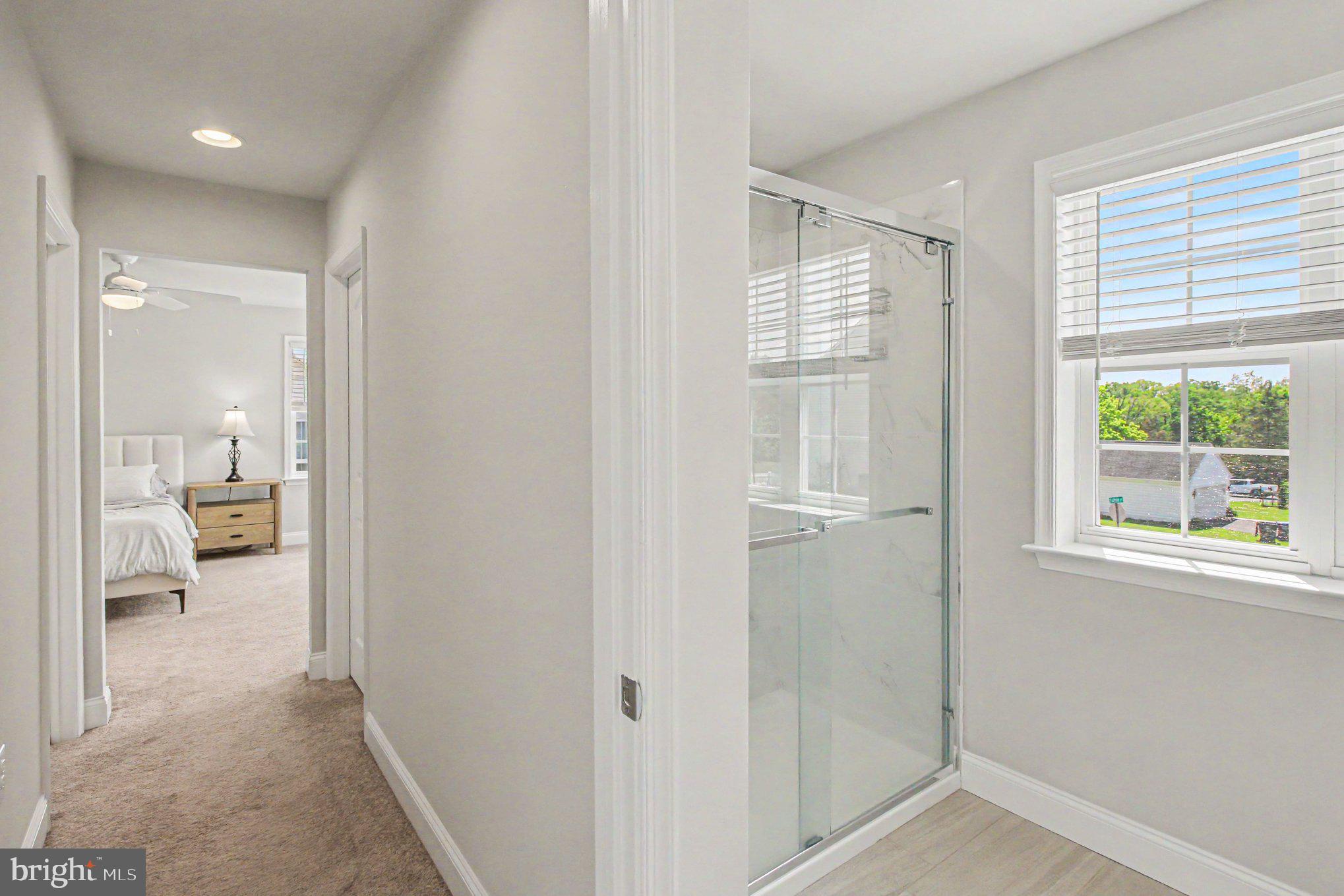WASHINGTON SQUARE - Residential