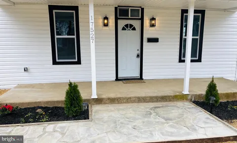17527 Virginia Avenue, Hagerstown, MD MLS: MDWA2028848