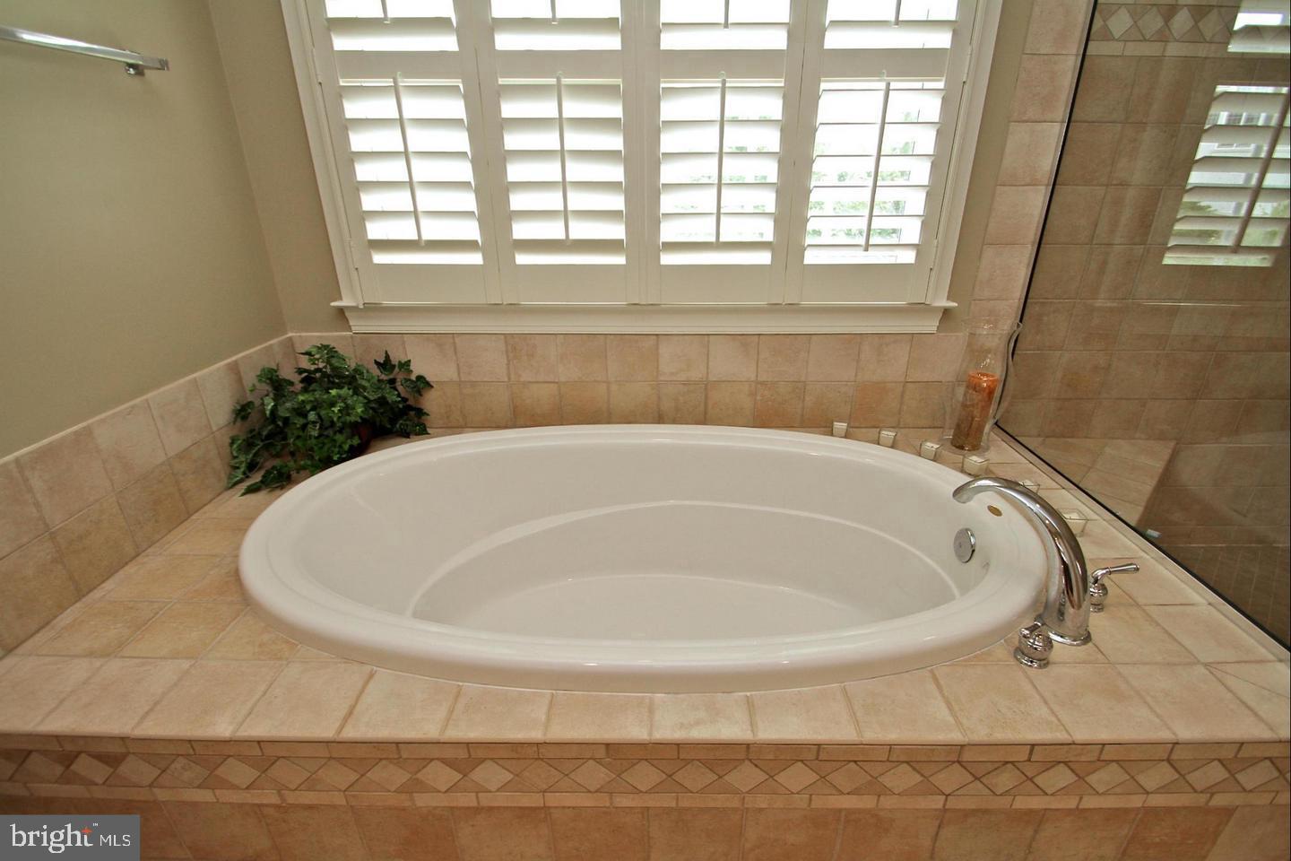 LAKE MANASSAS - Residential Lease