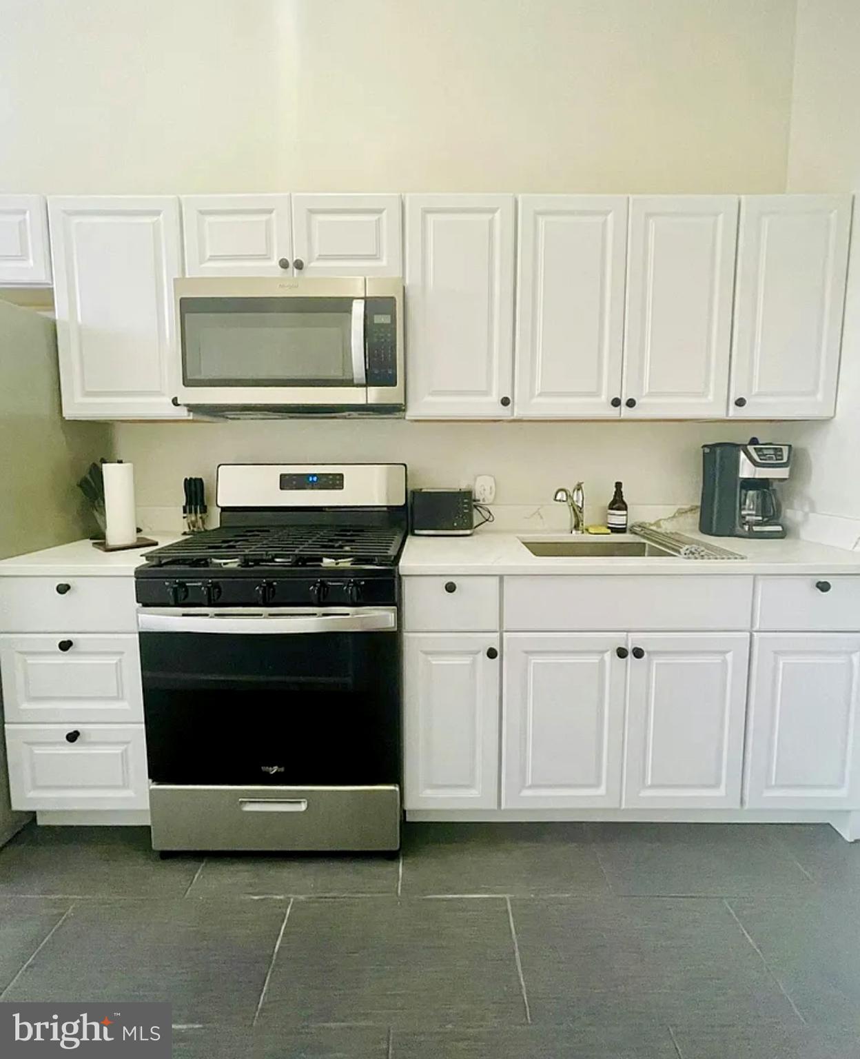 BOLTON HILL HISTORIC DISTRICT - Residential Lease