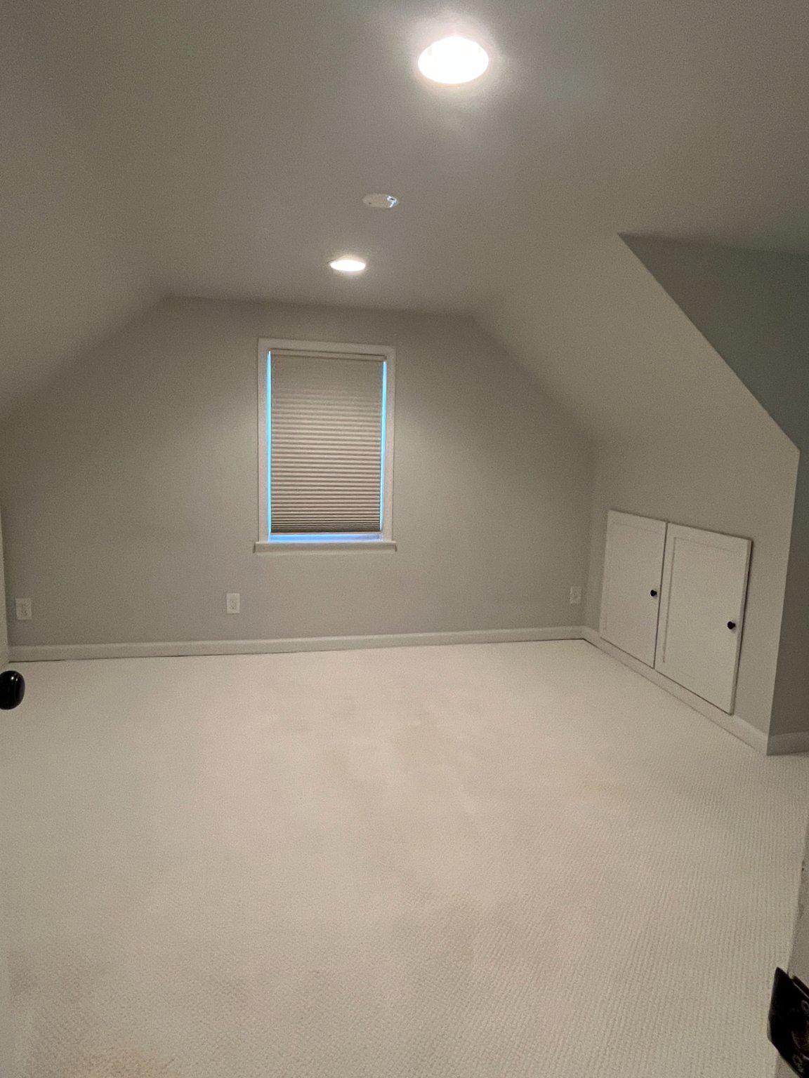 OAK KNOLL - Residential