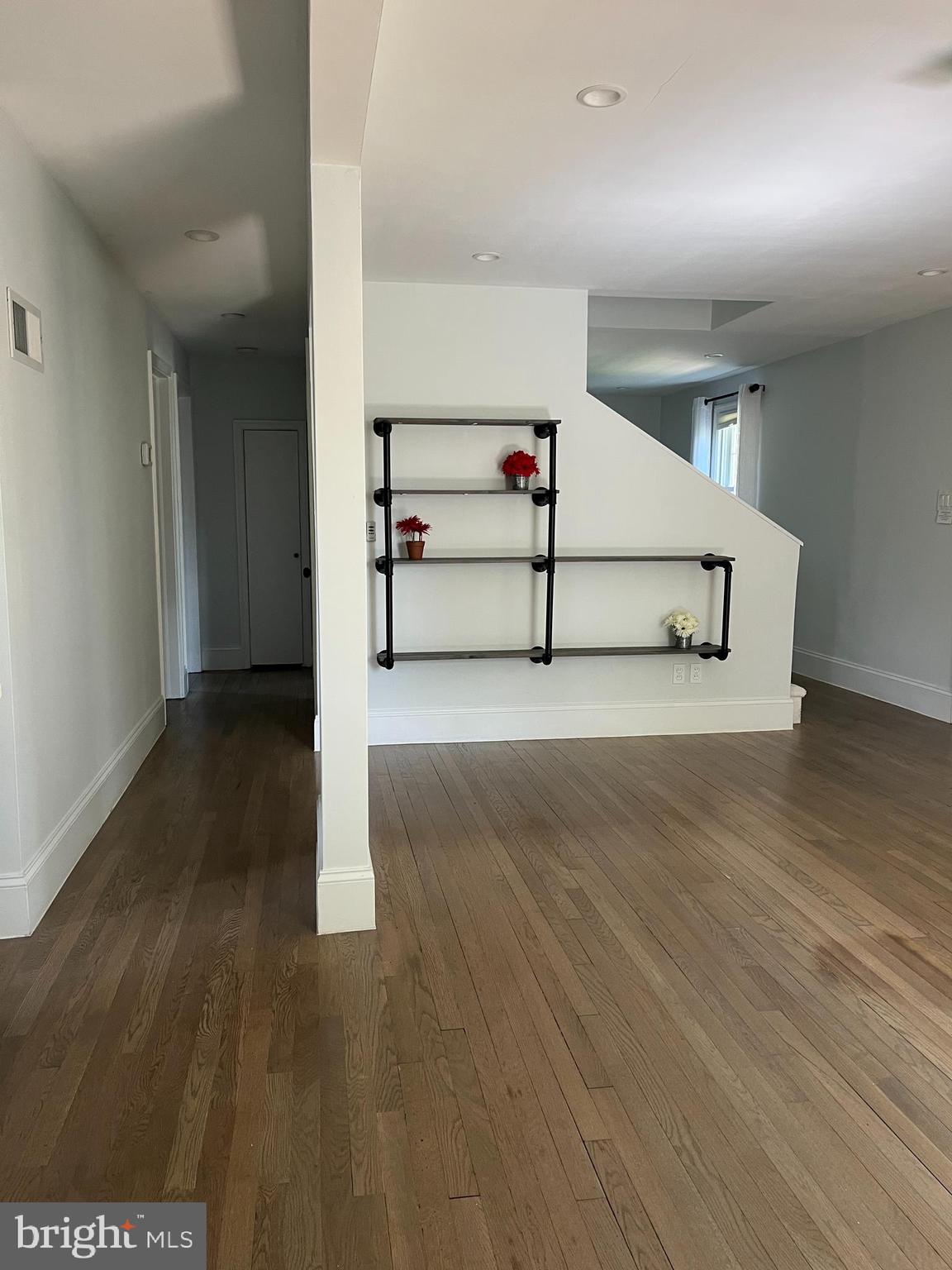 OAK KNOLL - Residential