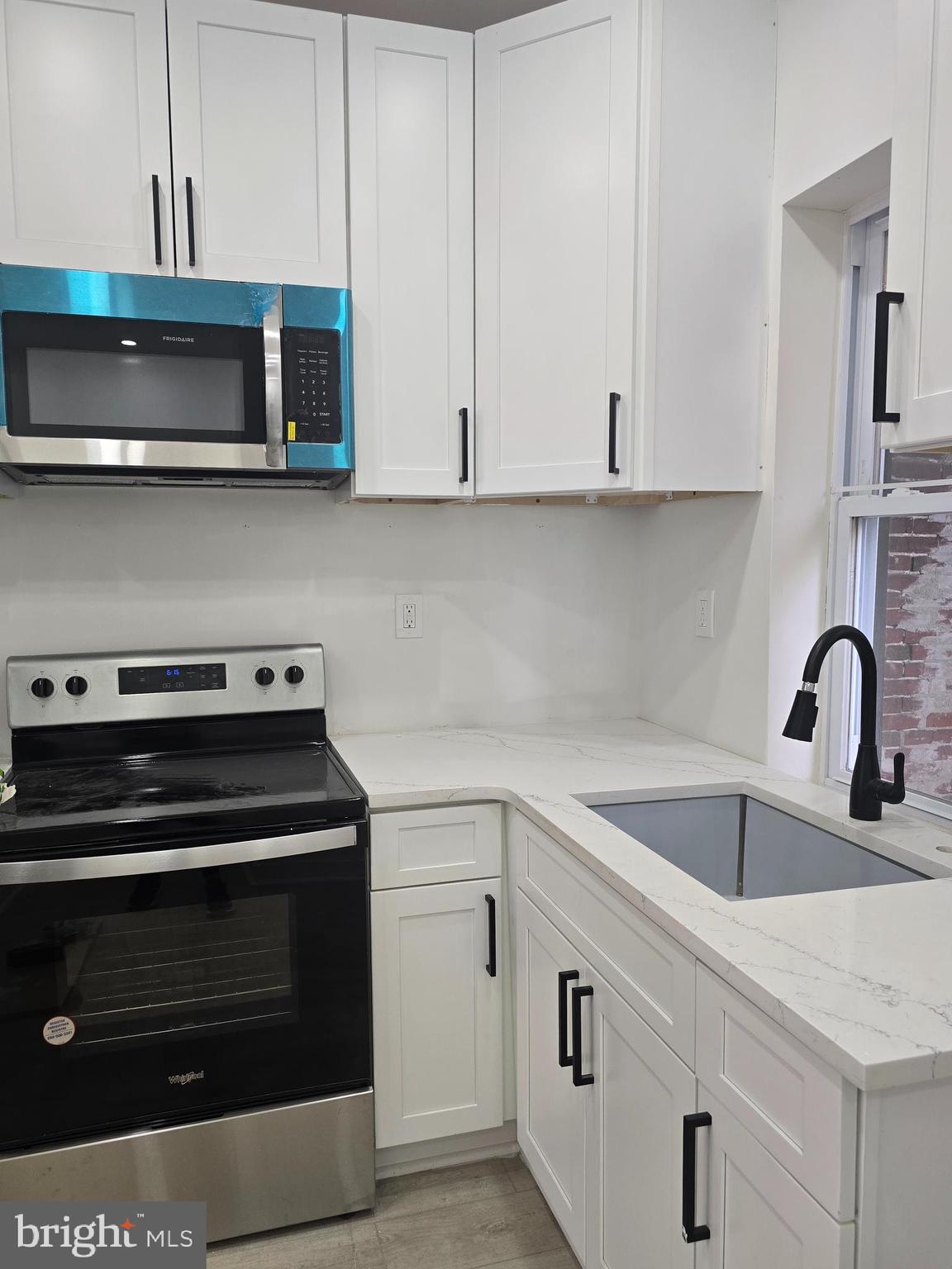 POINT BREEZE - Residential