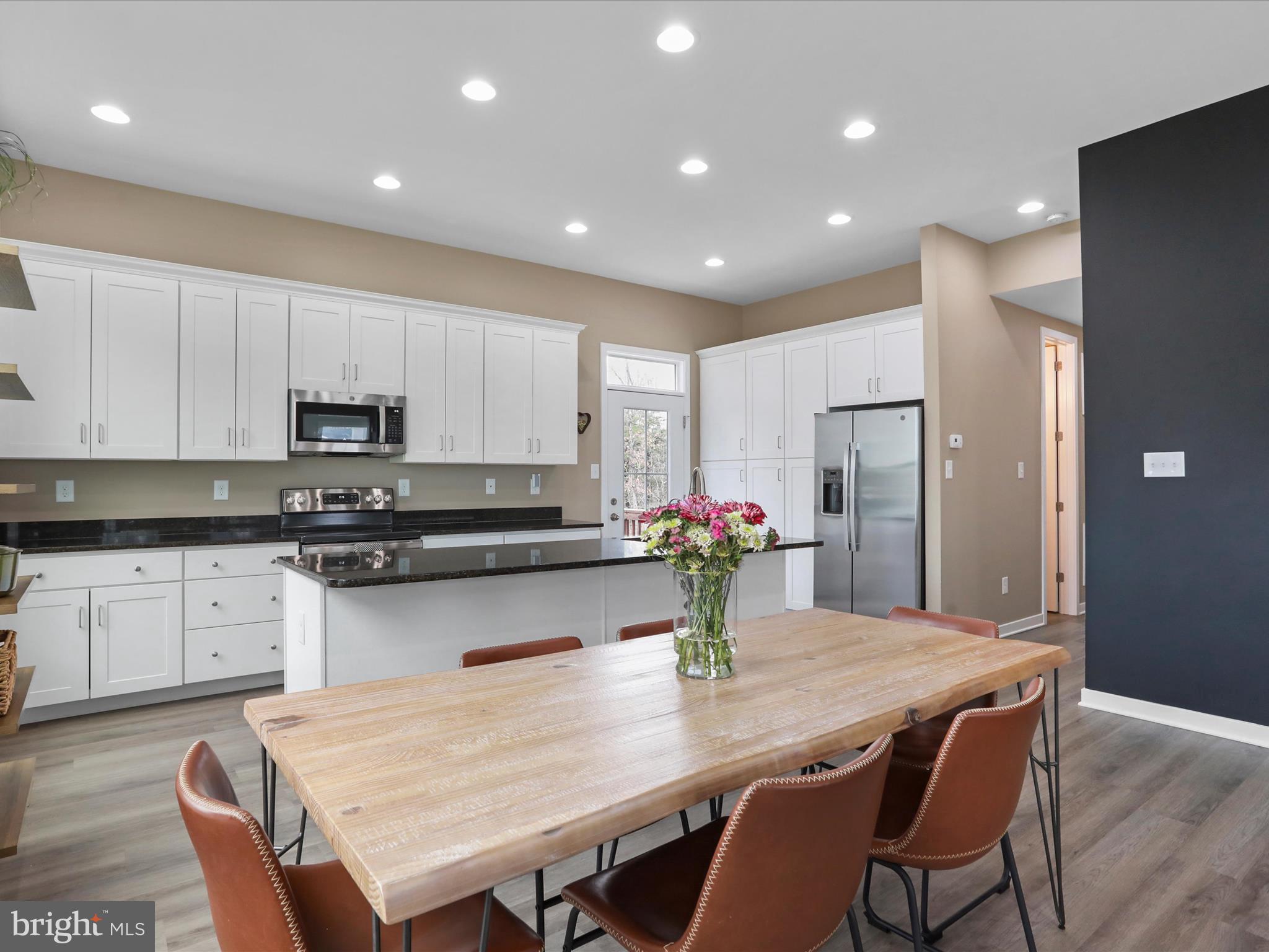 TIMBERWOOD VILLAGE - Residential