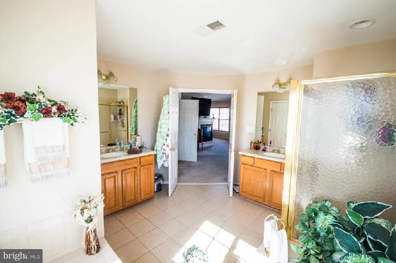 THE GALLERY - Residential