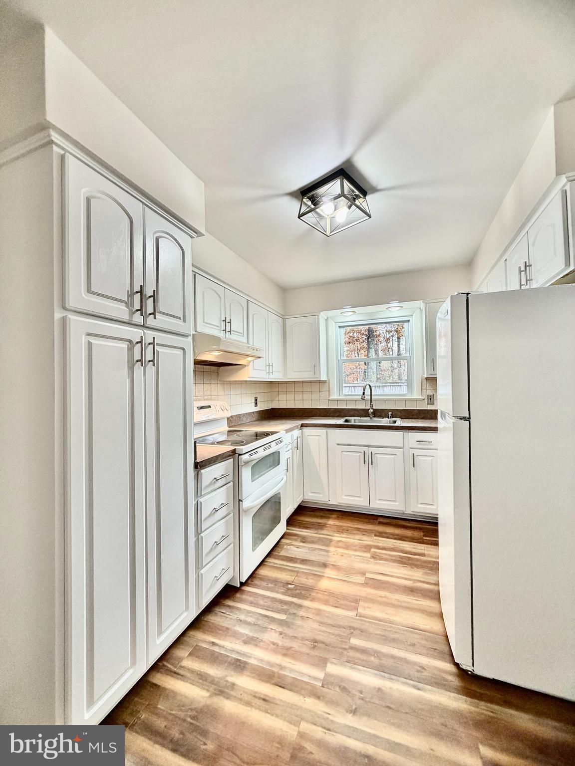 HALLEY ESTATES - Residential