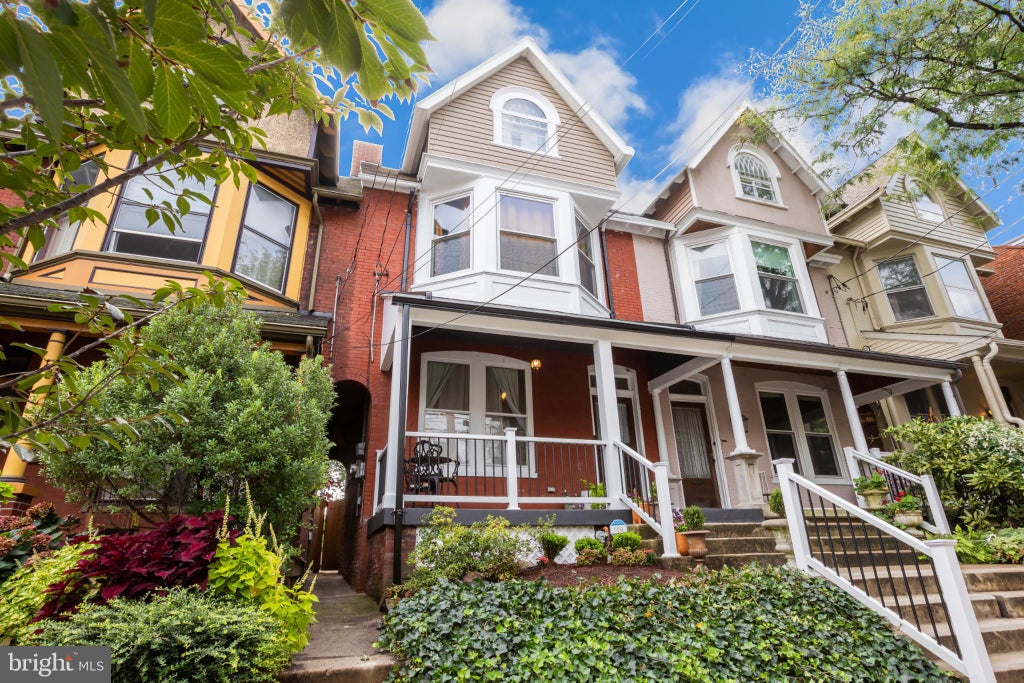 Photo of 546 W Orange Street, LANCASTER, PA 17603 (MLS # PALA2095662)