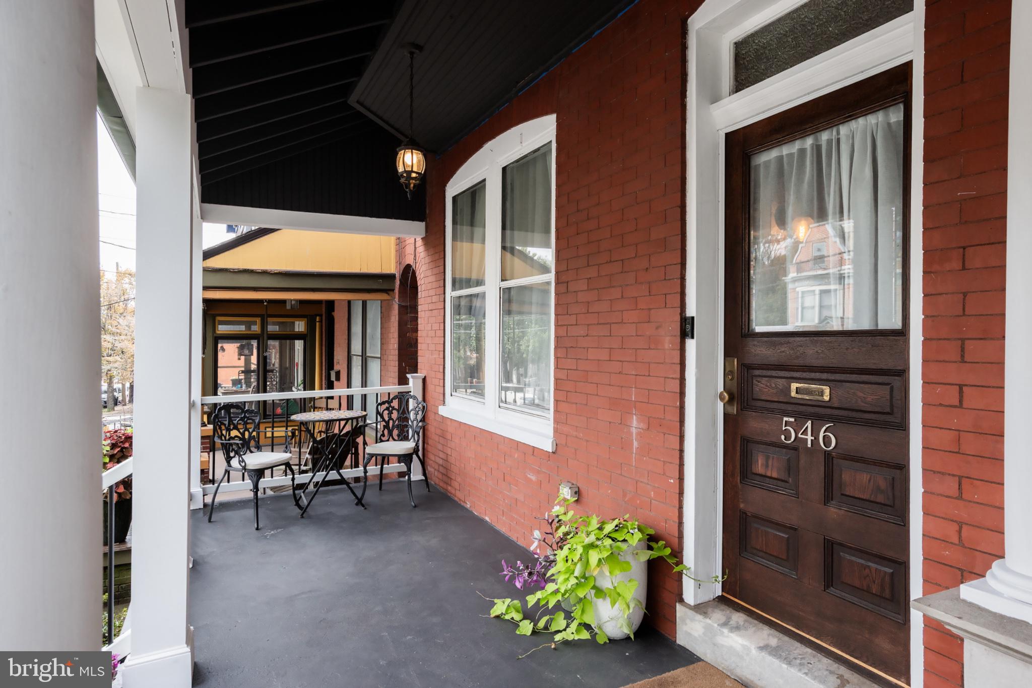 546 W ORANGE STREET