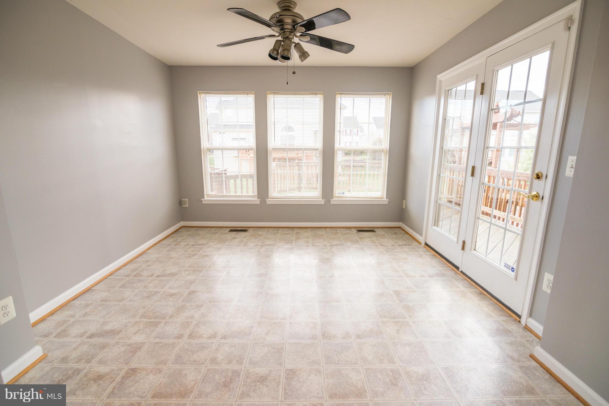 LAKELAND PLACE - Residential