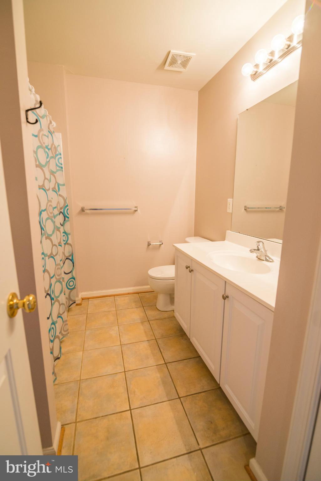 LAKELAND PLACE - Residential