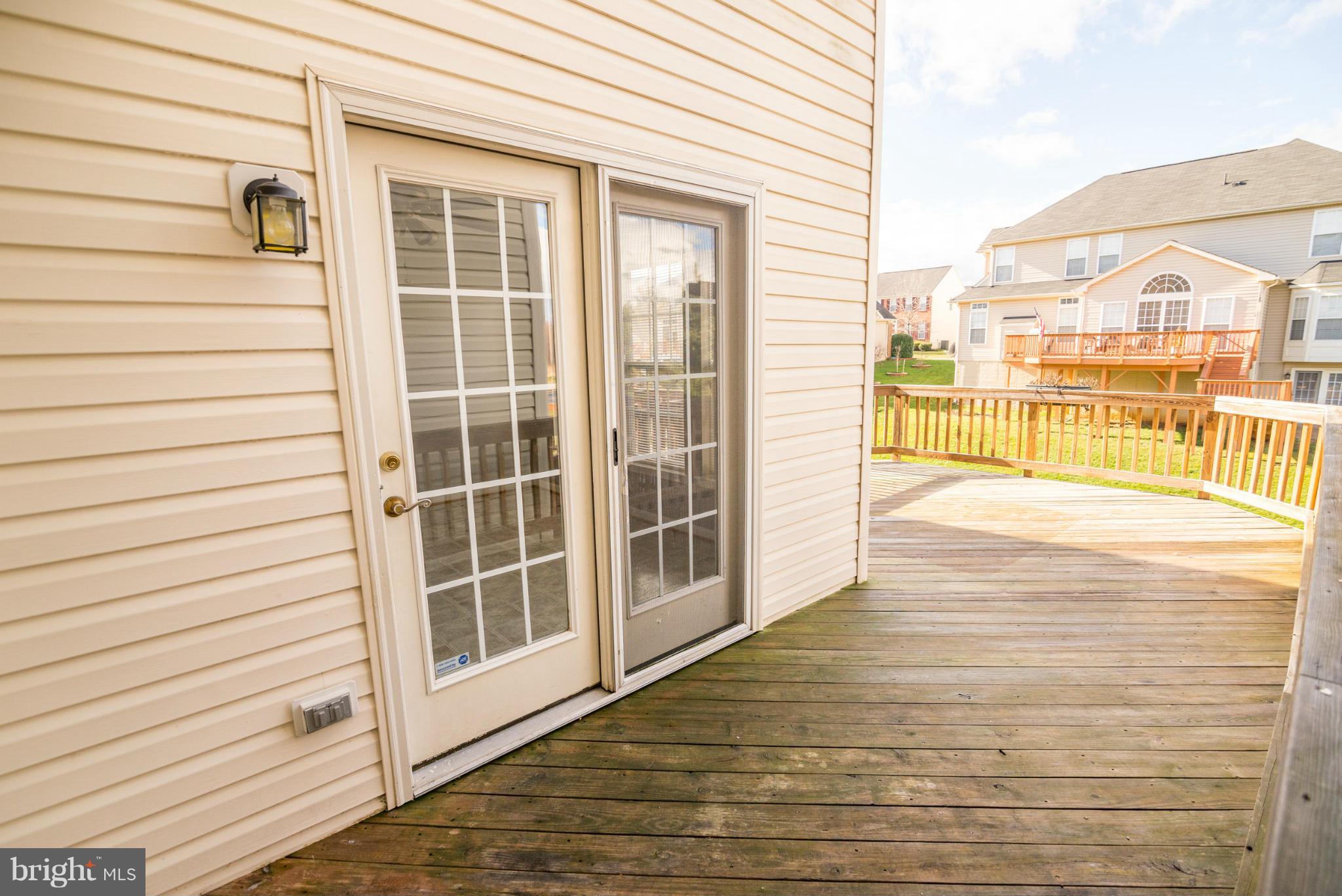 LAKELAND PLACE - Residential