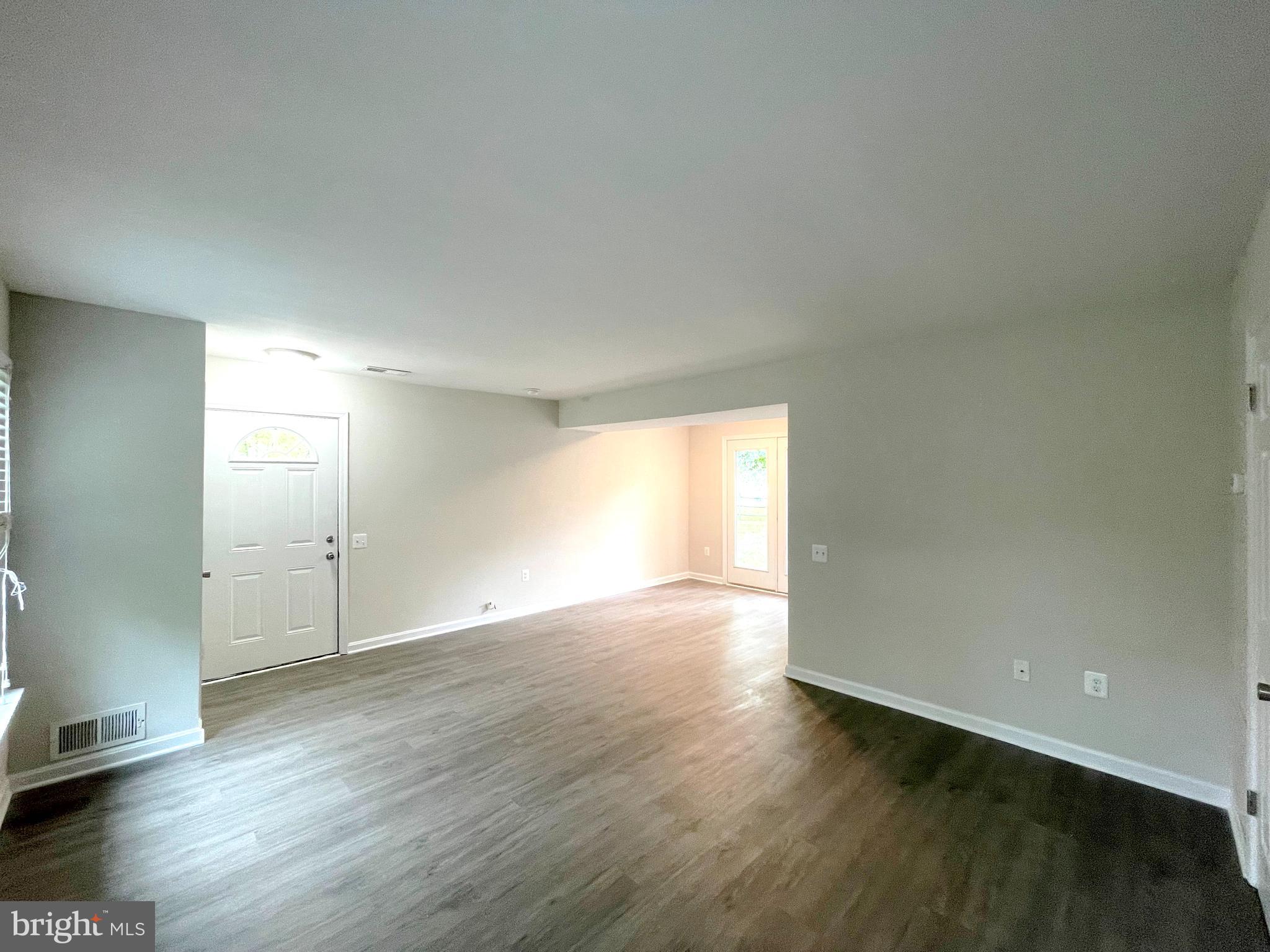 717 BARRINGTON DRIVE