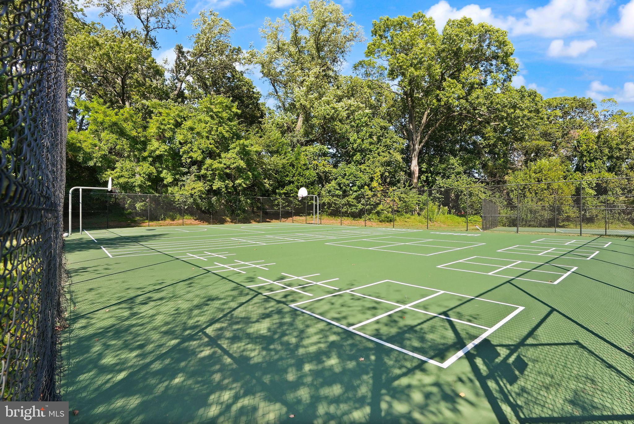 BROOKSIDE - Residential