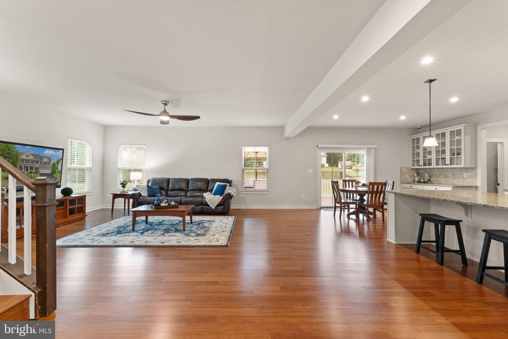 7483 LAKE WILLOW COURT