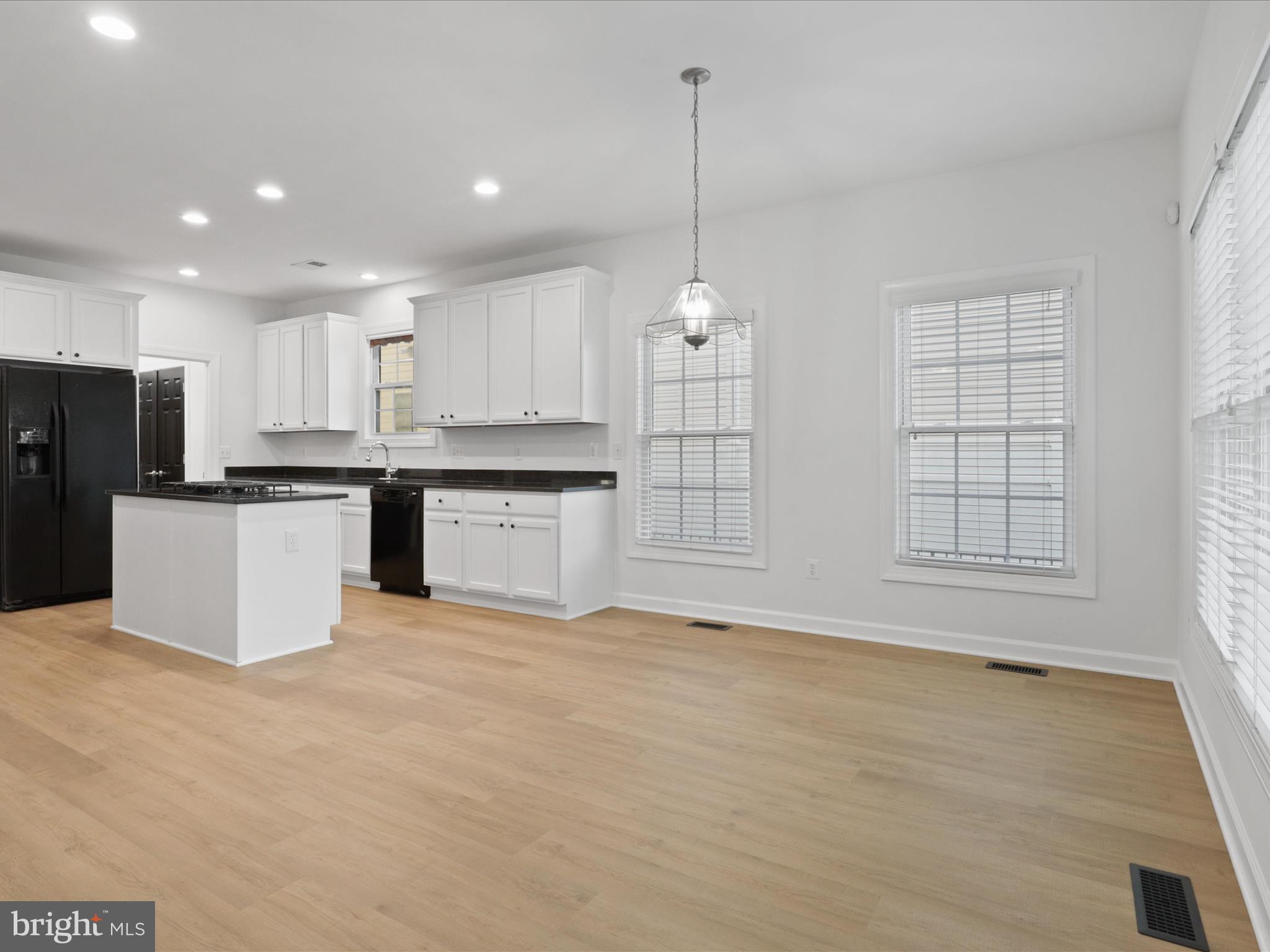 DOUGLAS PARK - Residential Lease