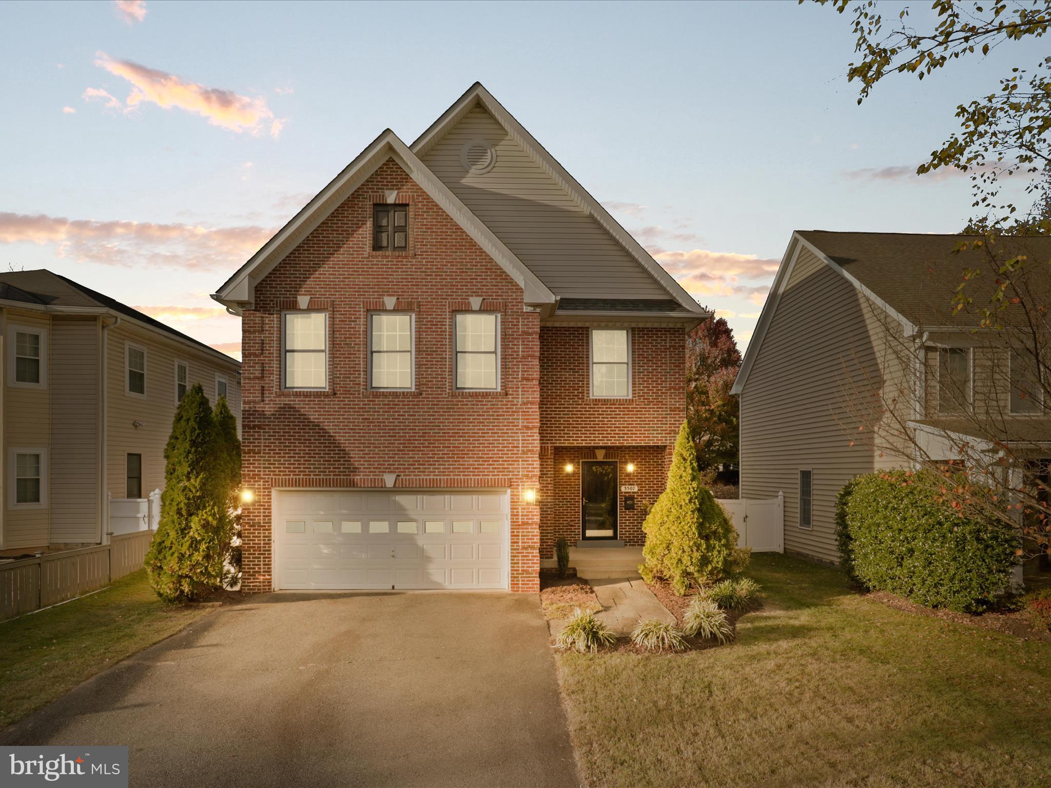 DOUGLAS PARK - Residential Lease