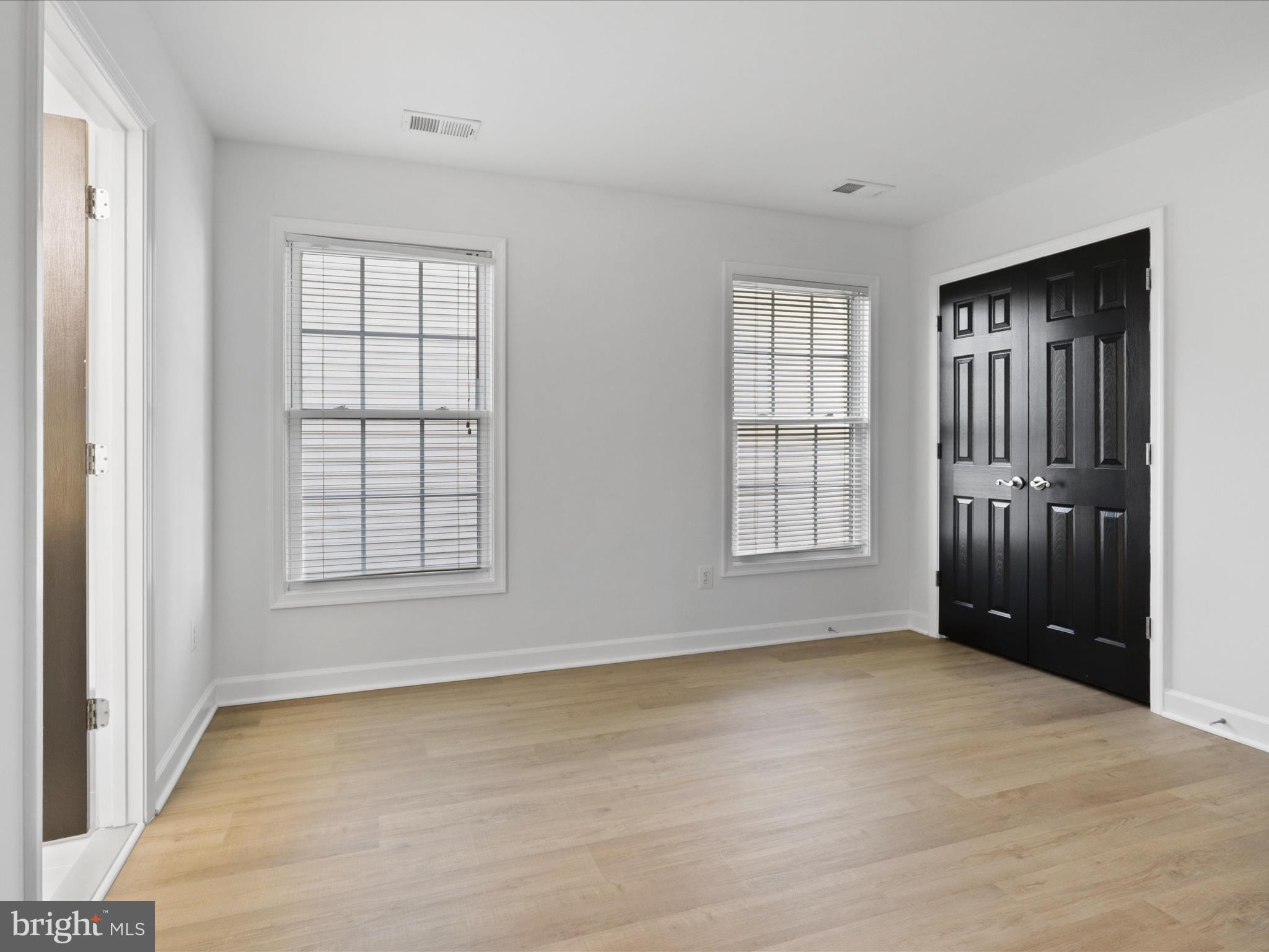 DOUGLAS PARK - Residential Lease