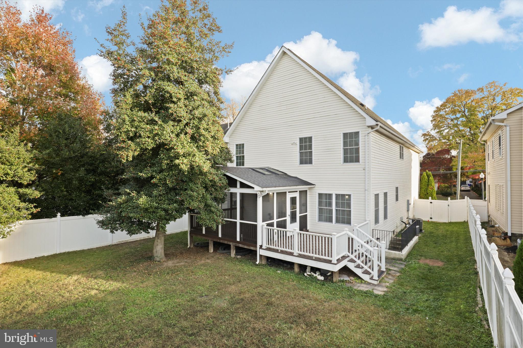 DOUGLAS PARK - Residential Lease